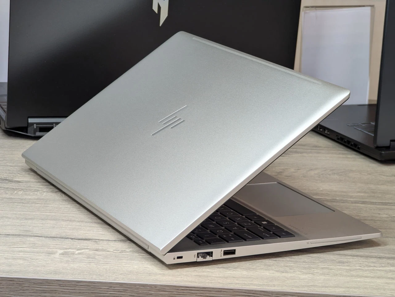 Nou! HP EliteBook 650 G10 | 15.6″ | Intel Core i5-1335U | 16GB RAM | 512GB | FHD IPS Touch — miniatură 12