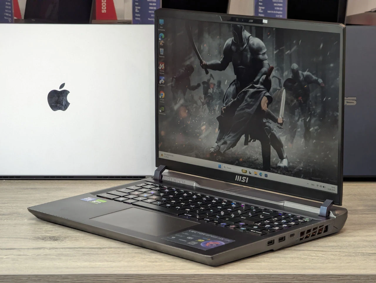 MSI Vector GP68HX | i9 13950HX | 32GB | 1TB | RTX 4090 | 16.0″ 144Hz — miniatură 6