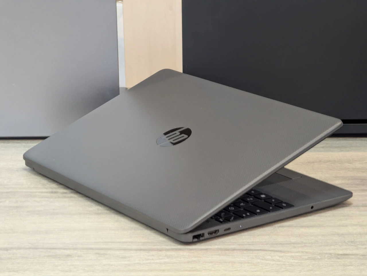 Nou! HP 250 G9 | i5-1235U | 16GB | 256GB SSD + 500GB HDD | Intel Iris Xe | 15.6″ FHD — miniatură 8