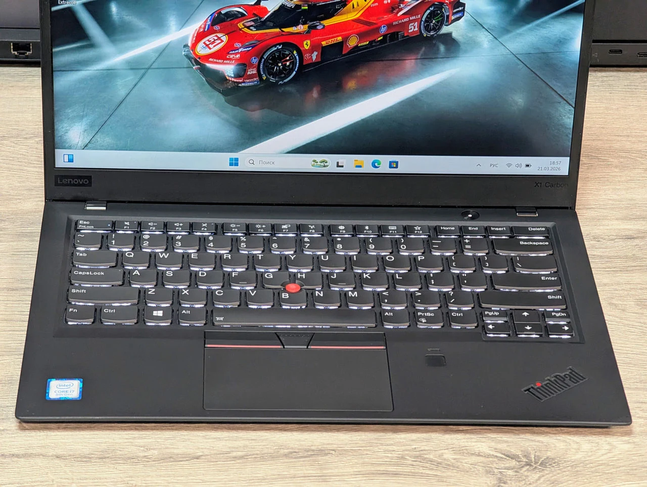 Lenovo ThinkPad X1 Carbon Gen 6 | i7 8550U | 16GB | 256GB | 14″ IPS — miniatură 7
