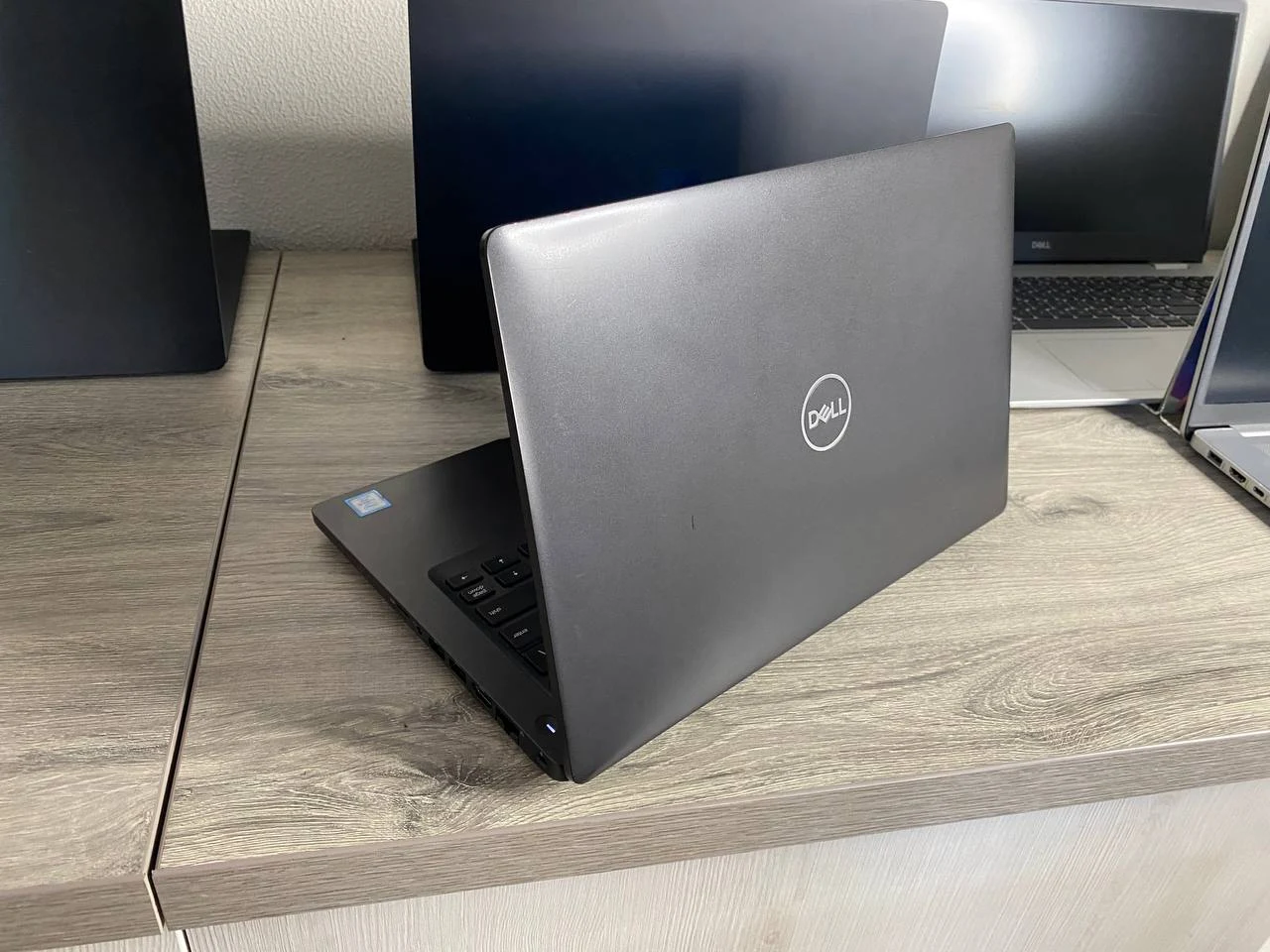 Dell Latitude 5400 | i5 8365U | 8GB | 256GB | Intel UHD 620 | 14.0″ FHD — miniatură 10