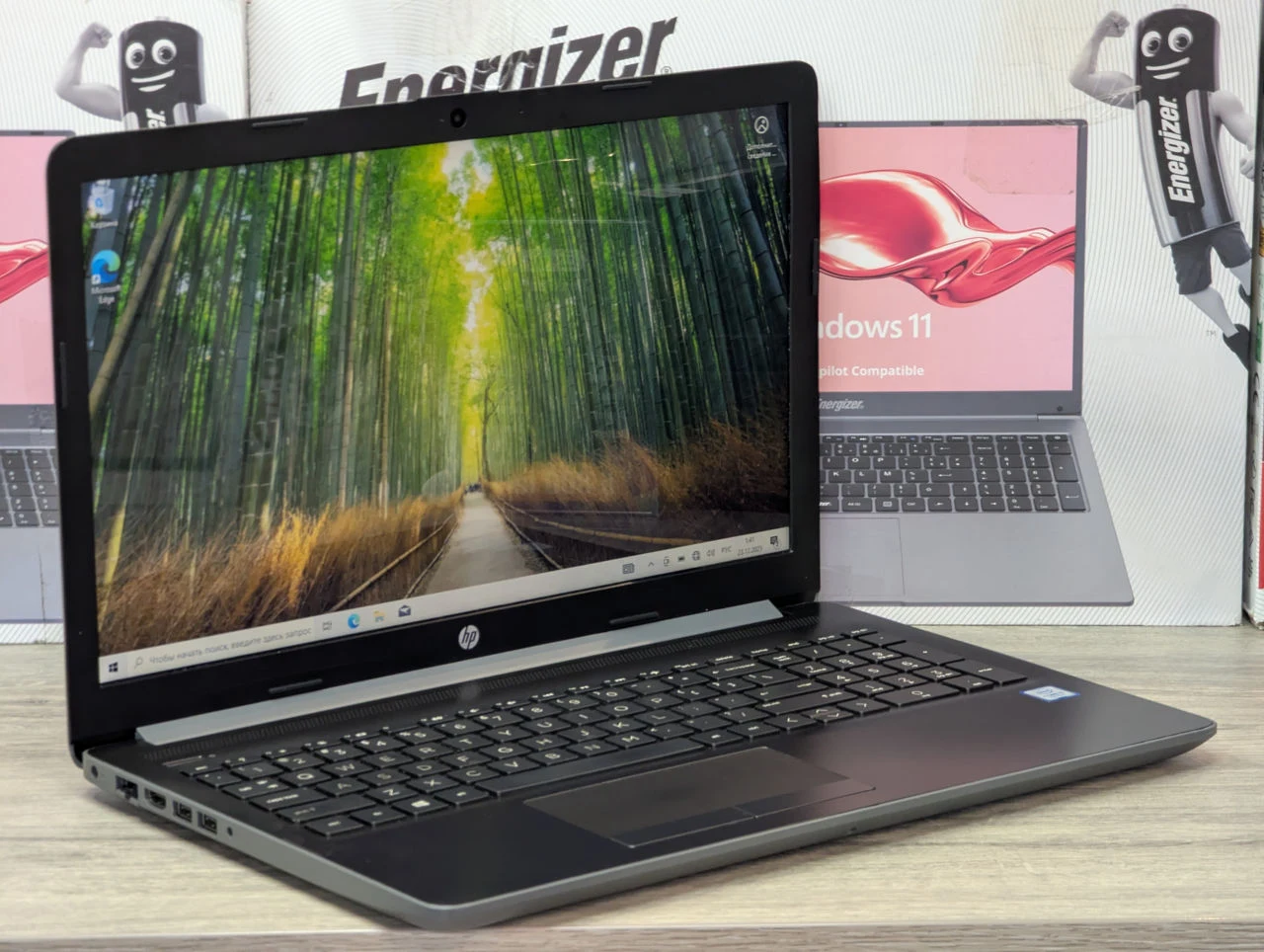 HP Laptop 15 Touch | Intel Core i3-7020U | 8GB | 128GB | Intel HD | 15.6″ HD Touch — miniatură 5