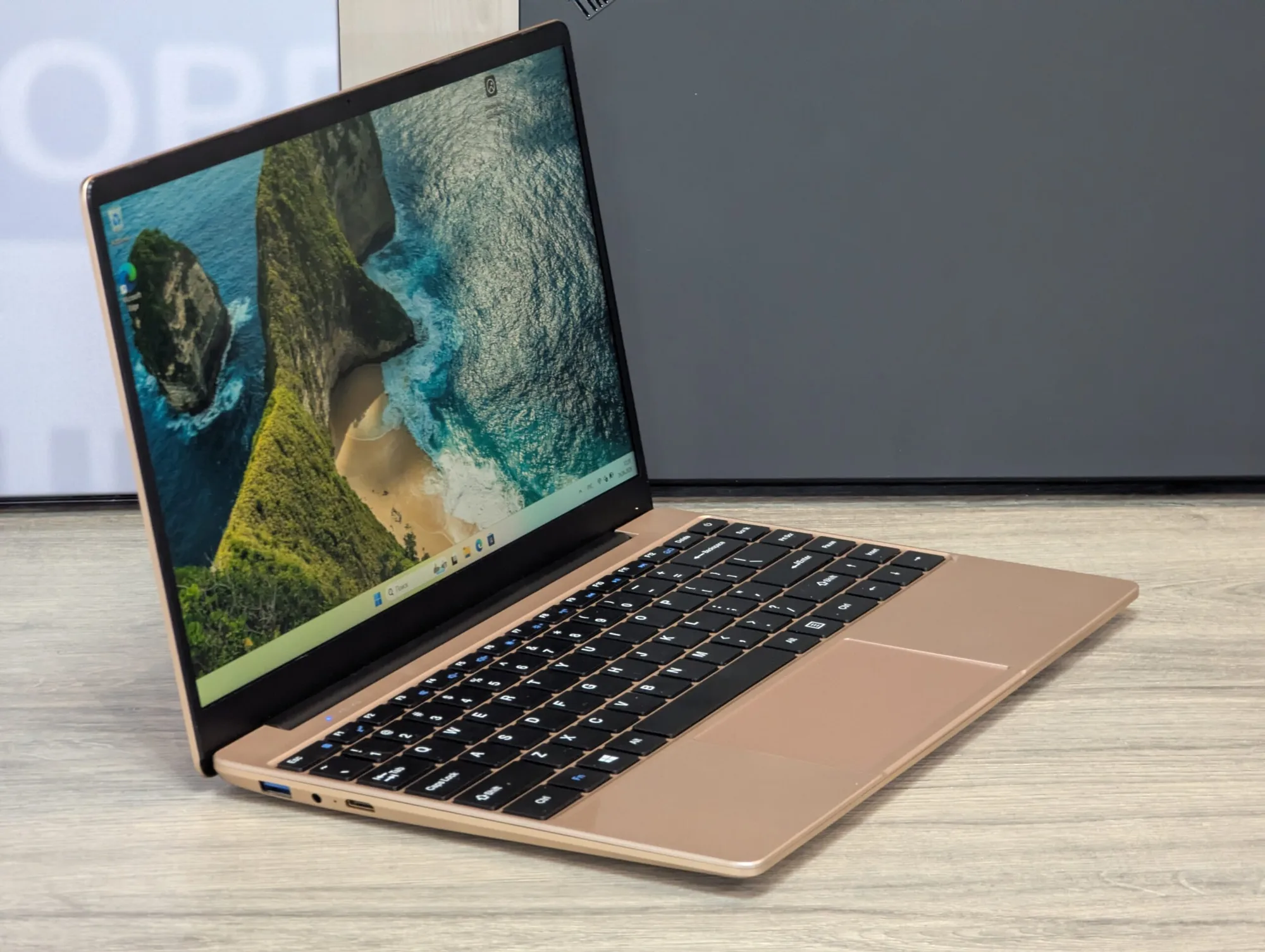 Nou! Aocwei 14.1″ | Intel Celeron N4020C | 6GB RAM | 128GB SSD | Intel UHD 600 | Windows 11 — miniatură 5