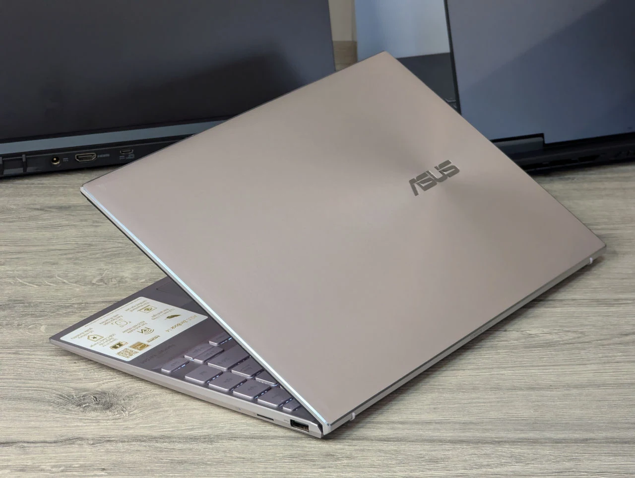 Ca nou! ASUS ZenBook 14 UX425EA | i7-1165G7 | 16GB Ram | 512GB | 14″ — miniatură 12