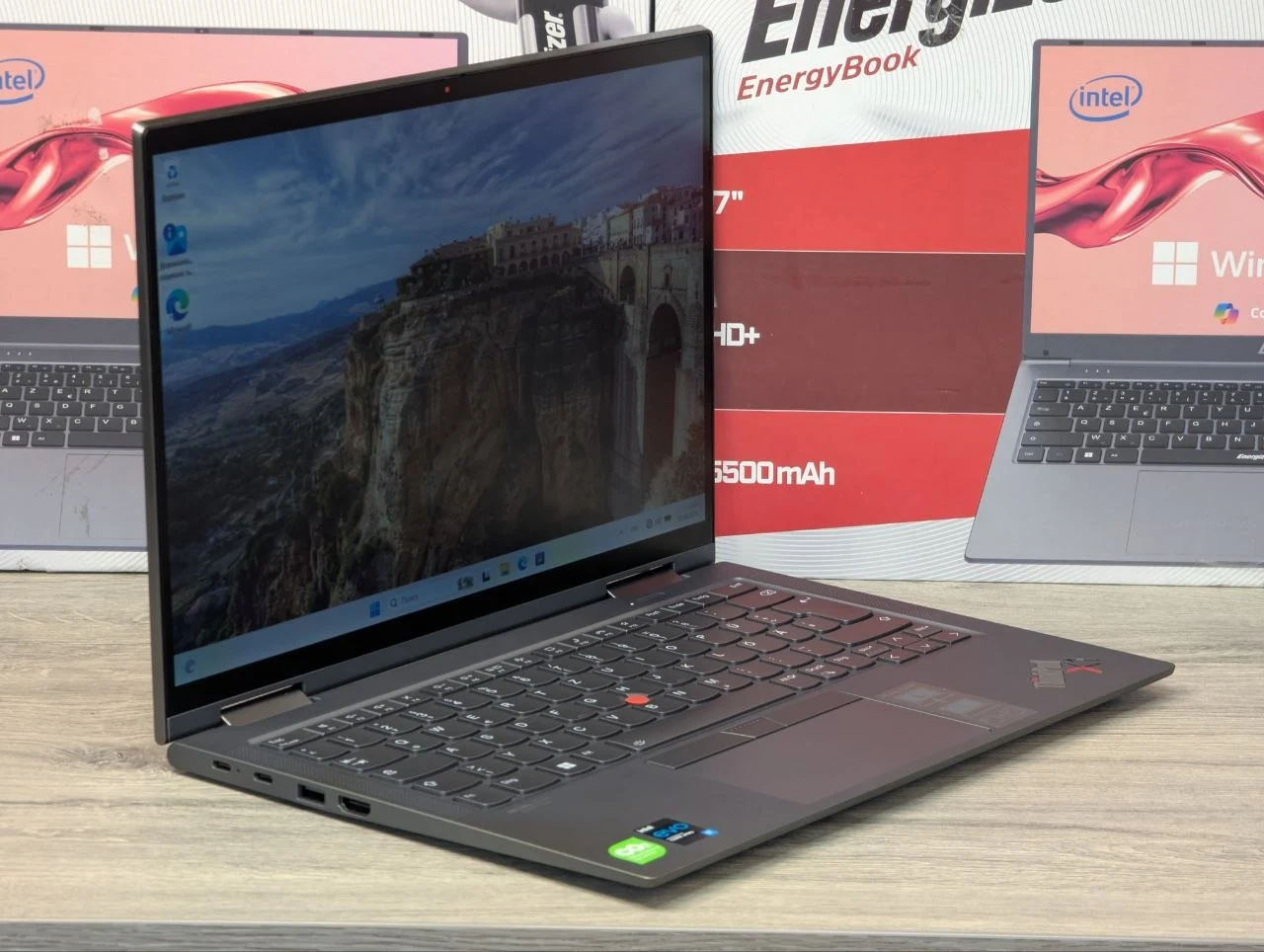 Lenovo ThinkPad X1 Yoga Gen 6 | Intel Core i7-1185G7 vPro | 32GB RAM | 512GB | 14.0″ — miniatură 3