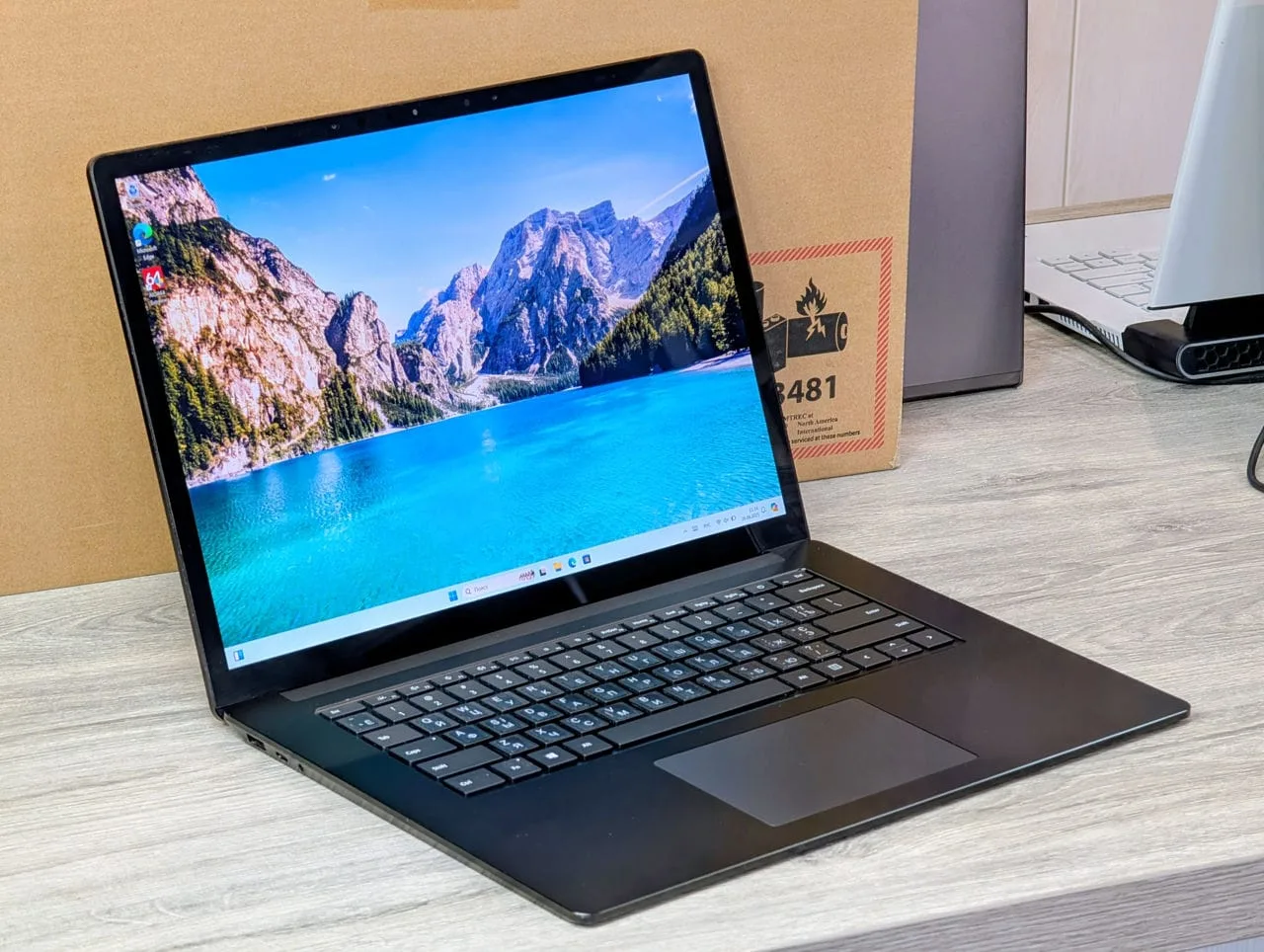Surface Laptop 3 | Ryzen 5 3580U | 8GB | 256GB | 15″ 2K Touch — miniatură 8