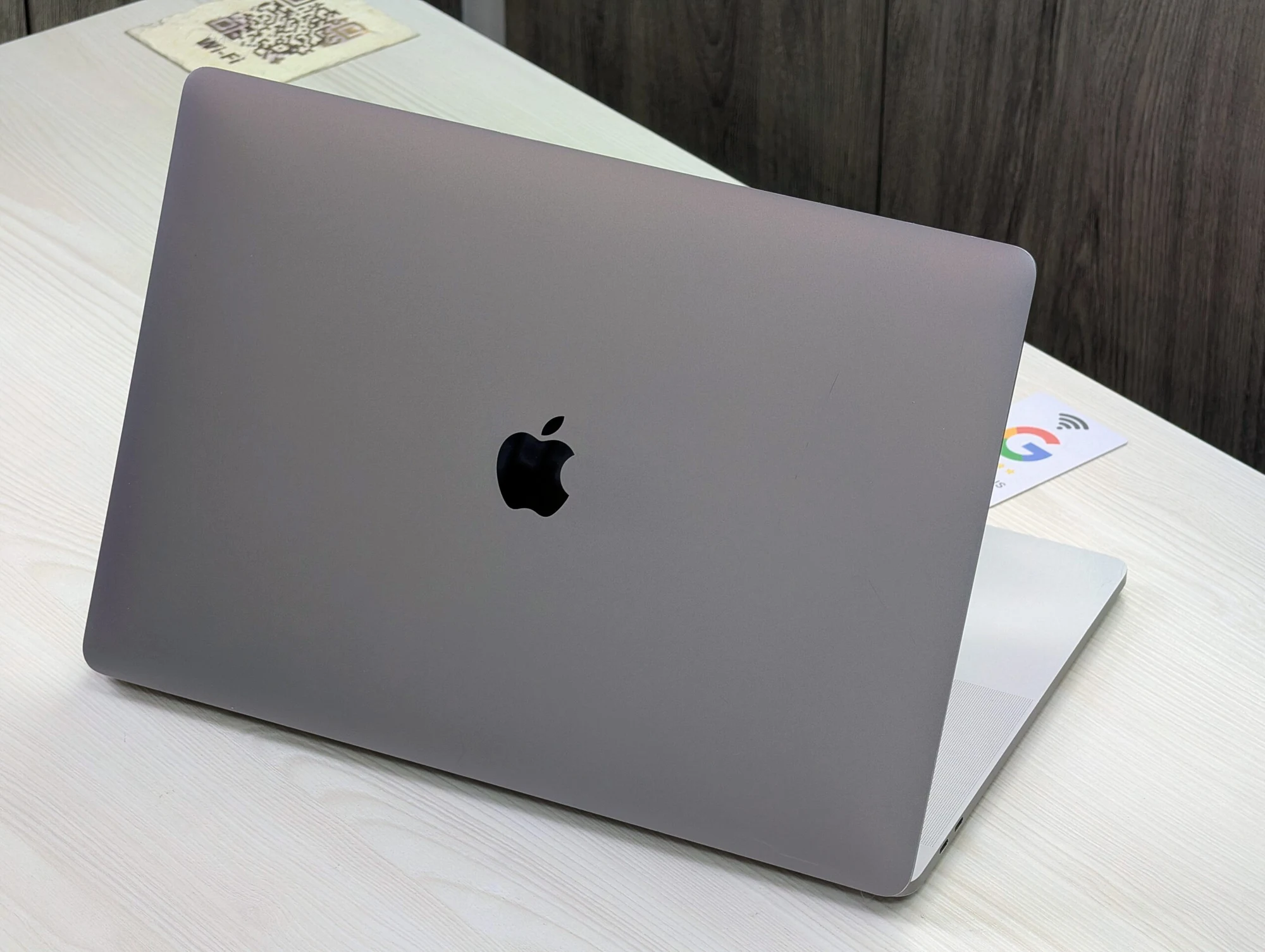 MacBook Pro 15 2016 | Core i7 | 16GB | 512GB | Radeon Pro 455 | Retina Display — miniatură 12