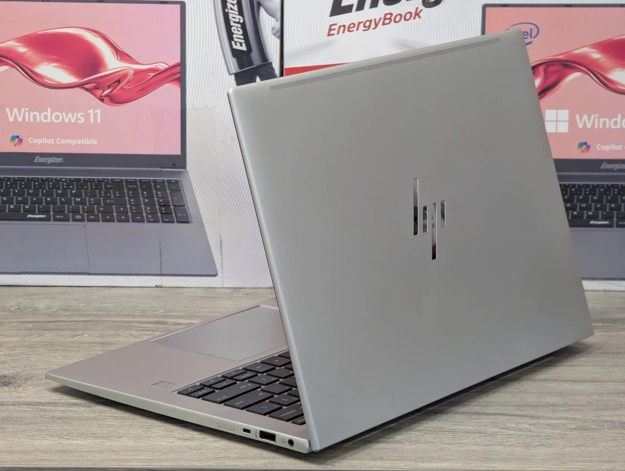 HP EliteBook 845 G9 | AMD Ryzen 5 PRO 6650U | 16GB DDR5 | 256GB SSD | 14.0″ — miniatură 7