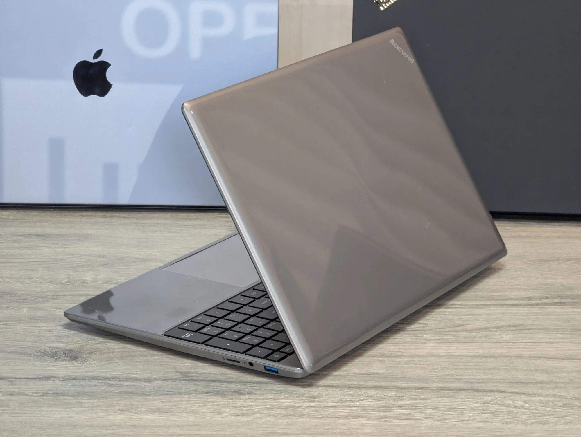 Nou! Aocwei A3 15.6″ | Intel Celeron J4105 | 6GB RAM | 256GB SSD | Intel UHD 600 | Windows 11 — miniatură 7