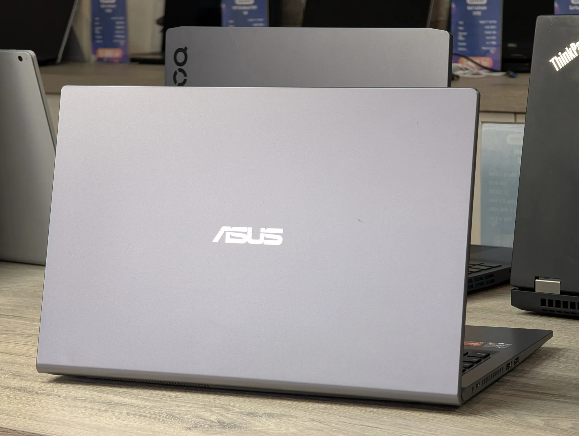Asus VivoBook 15 X515UA | Ryzen 7 5700U | 16GB | 256GB | Radeon Graphics | 15.6″ FHD — miniatură 12