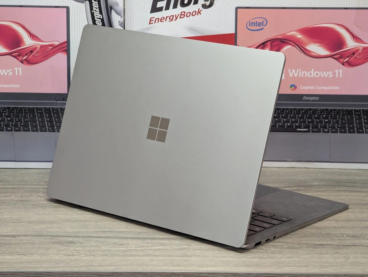 Microsoft Surface Laptop 4 | AMD Ryzen 5 | 16GB | 256GB | AMD Radeon | 13.5″ Touch — miniatură 8