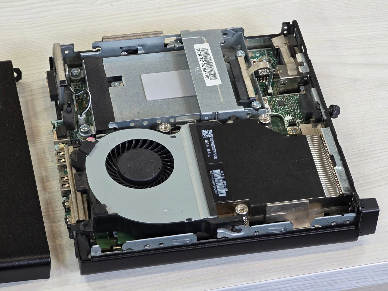 HP ProDesk 600 G4 DM | i5 8500T | 8GB | 256GB | Intel UHD 630 | Ultra Compact — миниатюра 12