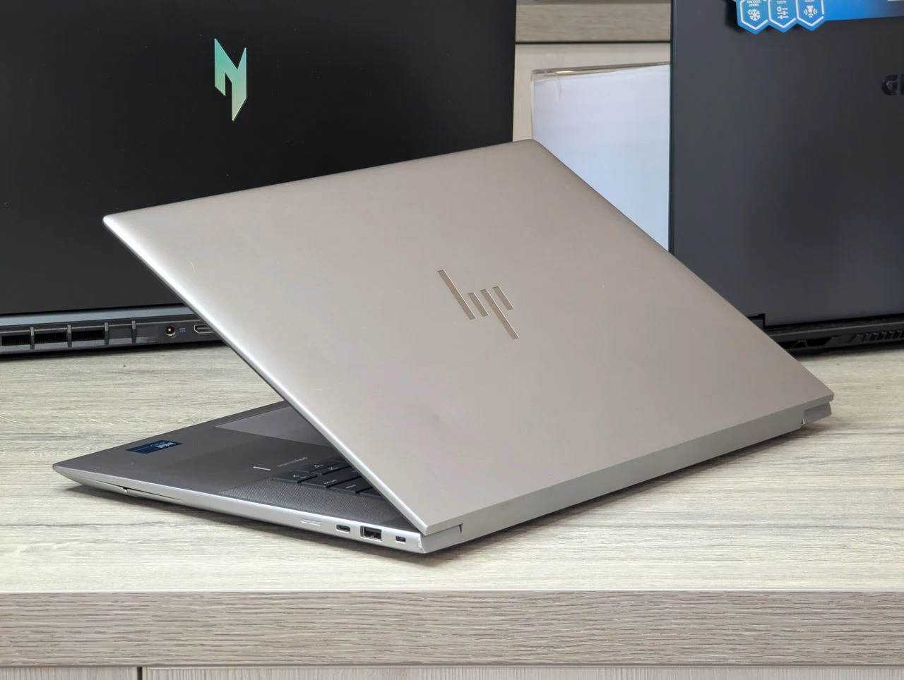 HP ZBook Studio 16 G11 | Intel Core Ultra 7 165H | 16GB DDR5 | 1TB SSD | RTX 2000 Ada — miniatură 11