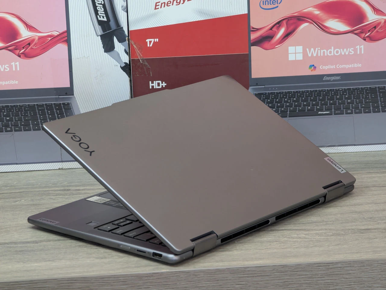 Lenovo Yoga 7 2-in-1 | AMD Ryzen 5 8640HS | 8GB | 512GB | Radeon 760M | 14.0″ Touch — miniatură 12