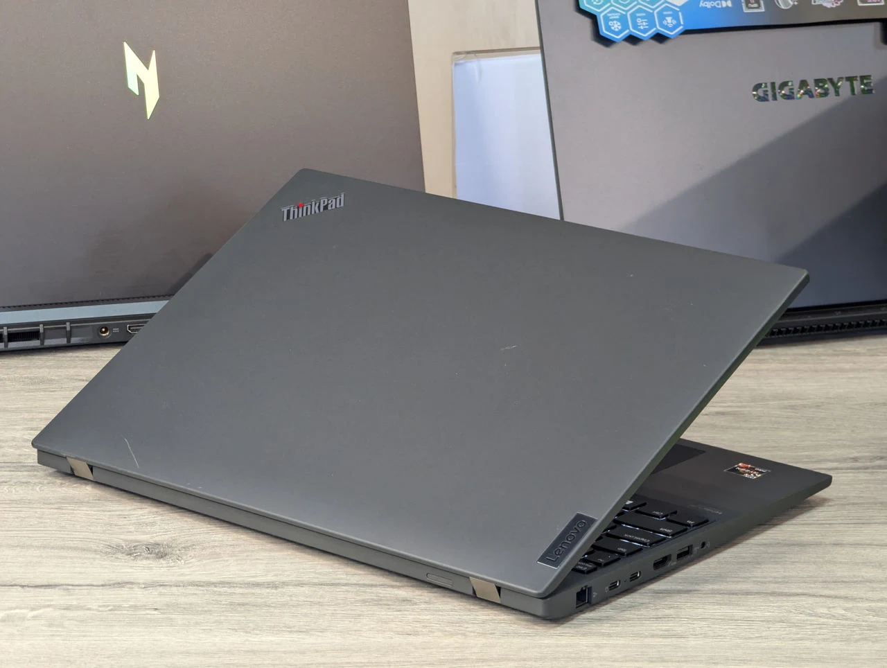 Lenovo ThinkPad T16 Gen 1 | Ryzen 7 PRO 6850U | 16GB Ram | 256GB | 16″ — miniatură 10
