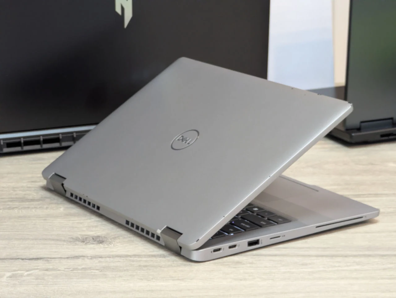 Dell Latitude 5320 2-in-1 | Intel Core i5-1145G7 vPro | 16GB | 256GB | 13.3″ FHD — miniatură 10
