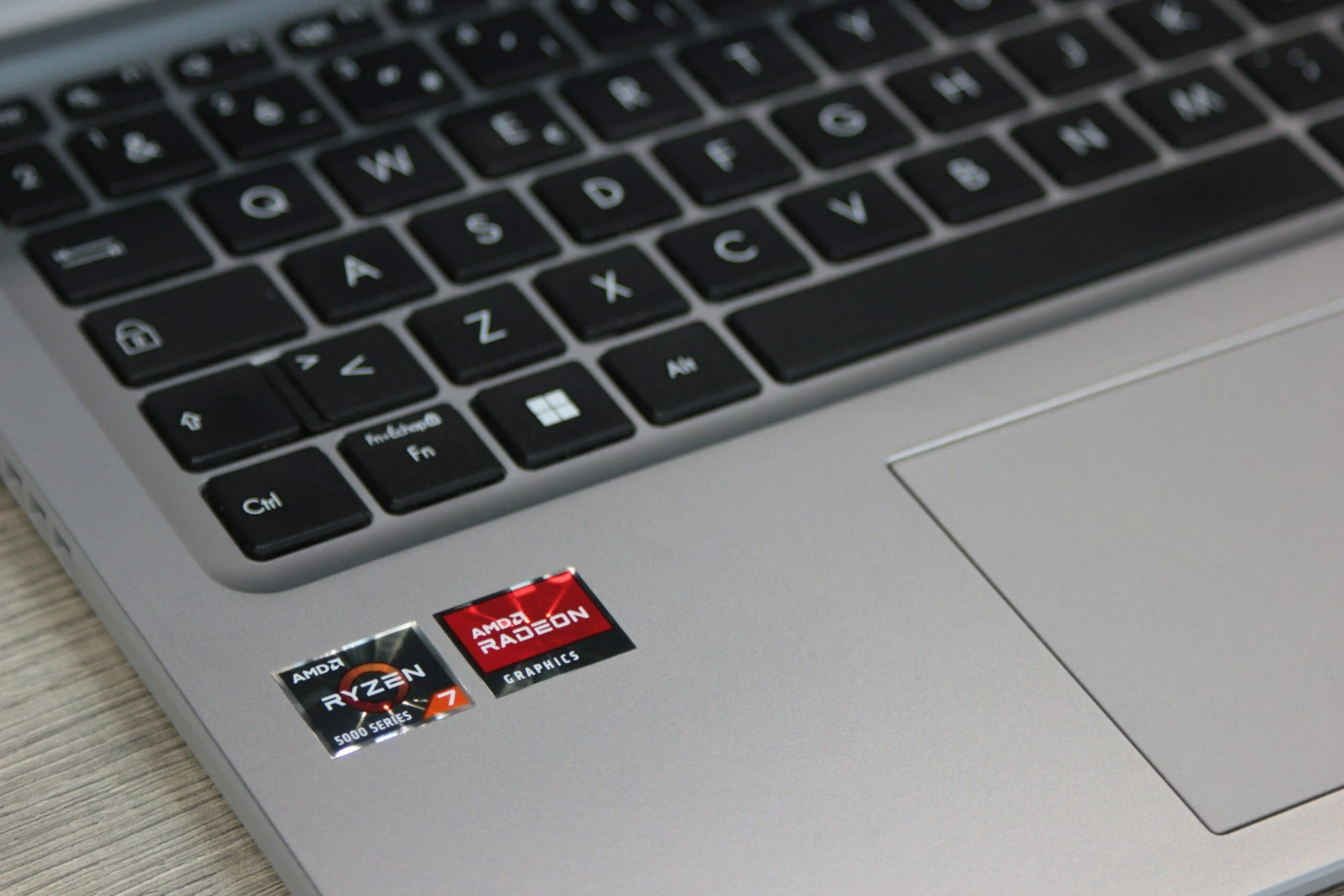 ASUS Vivobook 15 M1502 | Ryzen 7 5800HS | 16GB | 512GB | Radeon Graphics | 15.6″ FHD — miniatură 7