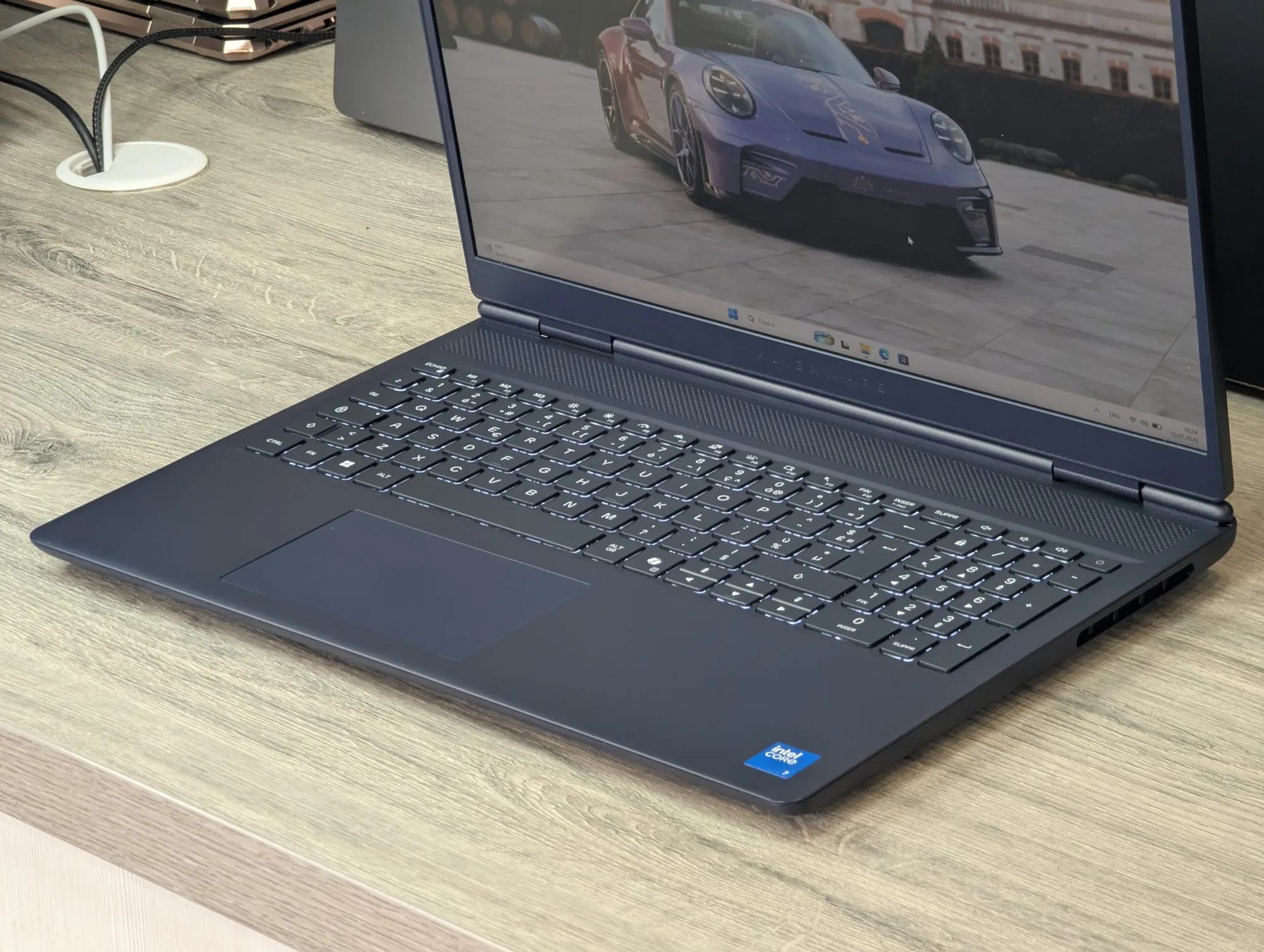Alienware 16 Aurora AC16250 | Intel Core 7 240H | 16GB DDR5 | 1TB SSD | RTX 5060 8GB | 16.0″ 2.5K 120Hz — miniatură 14