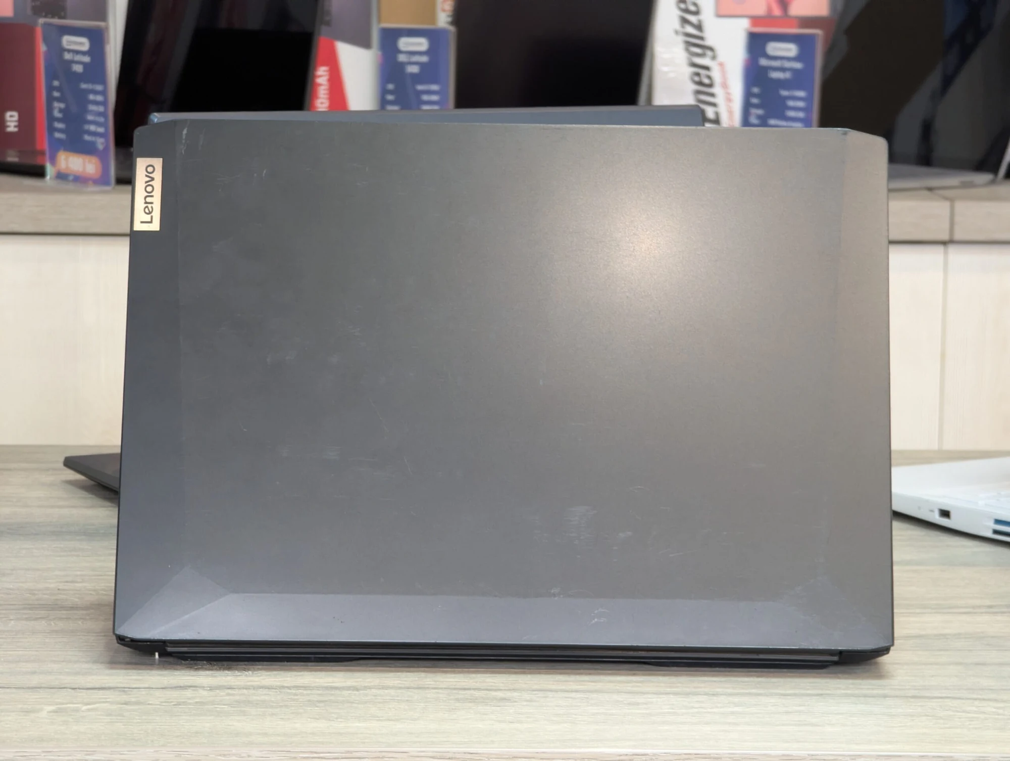 Lenovo IdeaPad Gaming 3 | AMD Ryzen 5 5600H | RTX 3050 4GB | 16GB RAM | 256GB SSD — miniatură 6