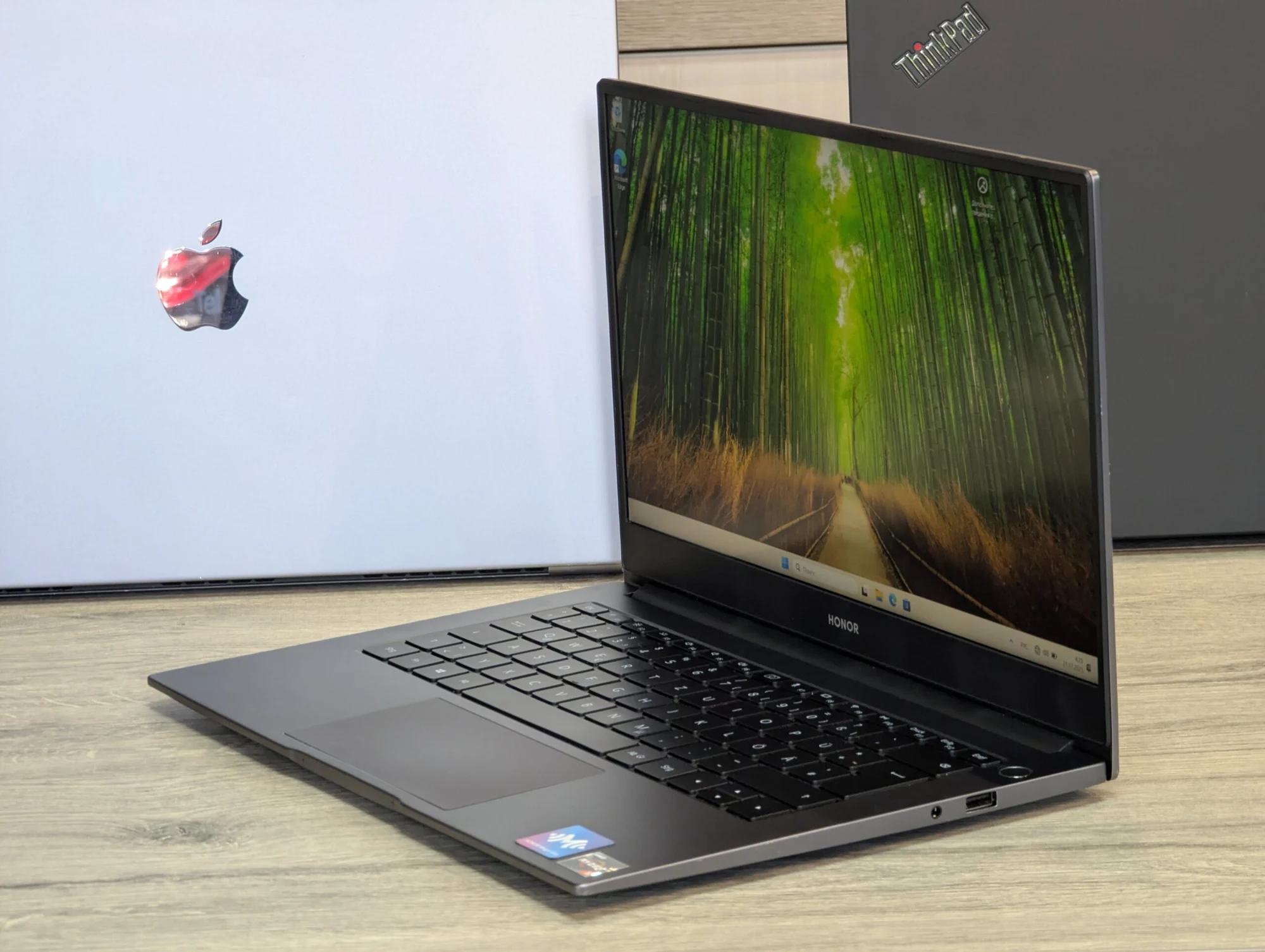 Honor MagicBook 14 | Ryzen 5 3500U | 8GB | 256GB | Radeon Vega 8 | 14.0″ FHD IPS — миниатюра 3