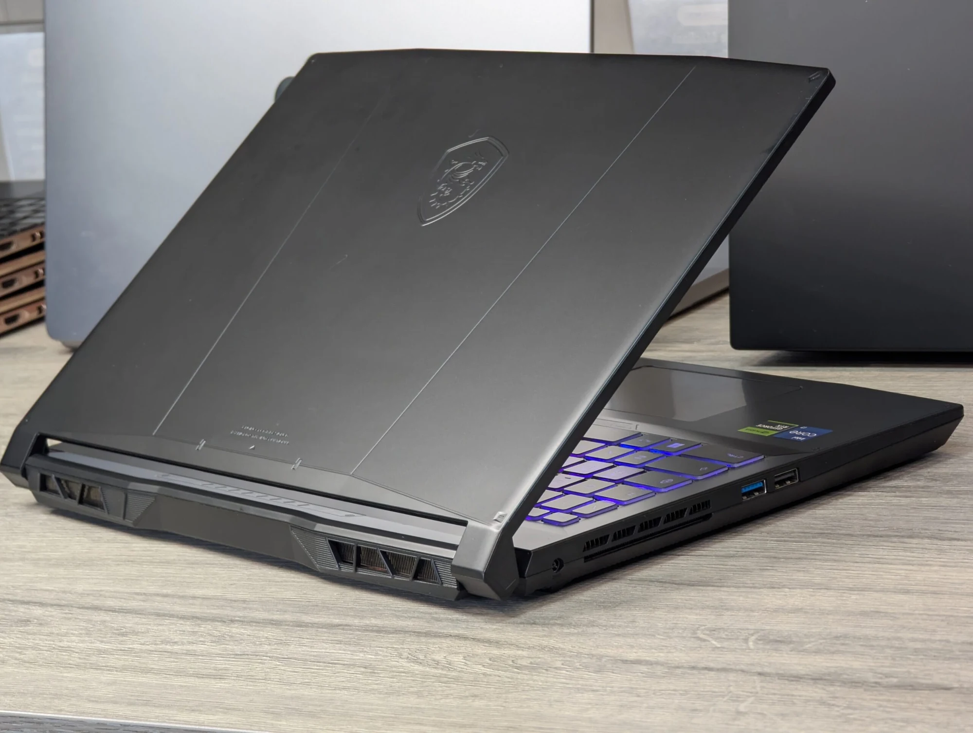 MSI Katana 15 B13VFK | i7-13620H | 16GB | 1TB | RTX 4060 8GB | 15.6″ 144Hz — miniatură 14