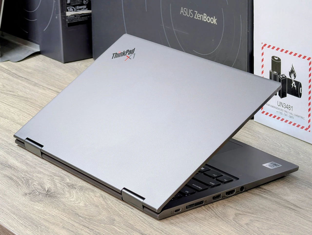 Lenovo ThinkPad X1 Yoga Gen 5 | i5 10210U | 8GB | 128GB | LTE | 14″ Touch — miniatură 15