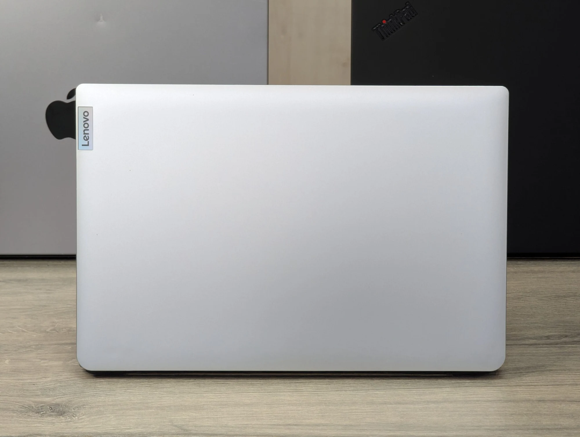 Ca nou! Lenovo IdeaPad | AMD Ryzen 3 7320U | 8GB DDR5 | 256GB SSD | AMD Radeon 610M | 14.0″ Full HD — miniatură 7