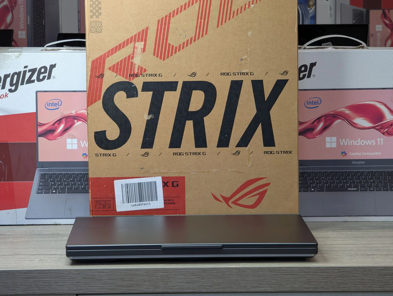 ASUS ROG Strix G16 | Ryzen 9 8940HX | 32GB | 2TB | RTX 5070 | 16.0″ 165Hz — miniatură 13