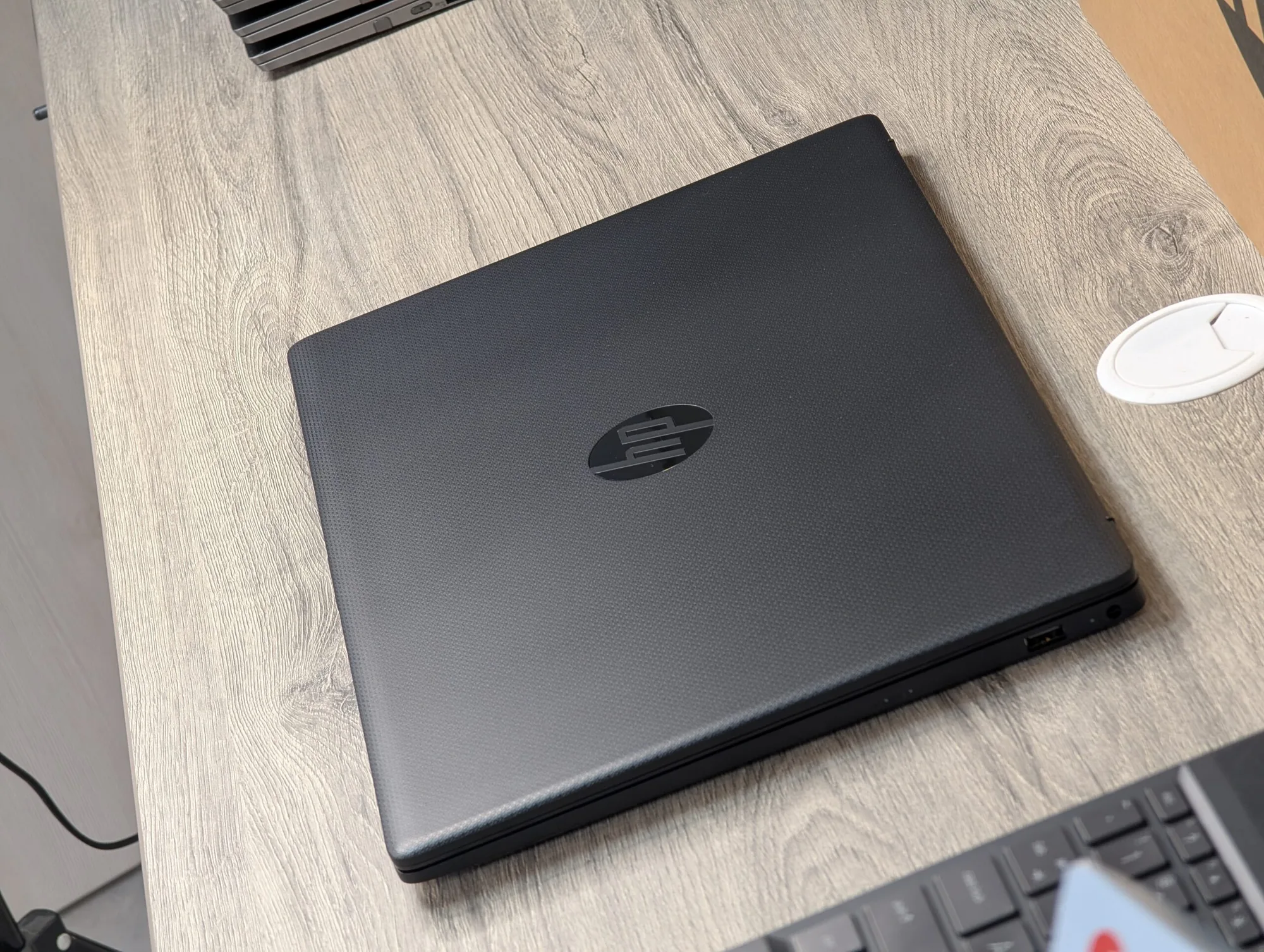 Nou! HP Laptop 17 | Ryzen 5 7520U | 8GB | 512GB | Radeon Graphics | 17.3″ FHD — miniatură 16