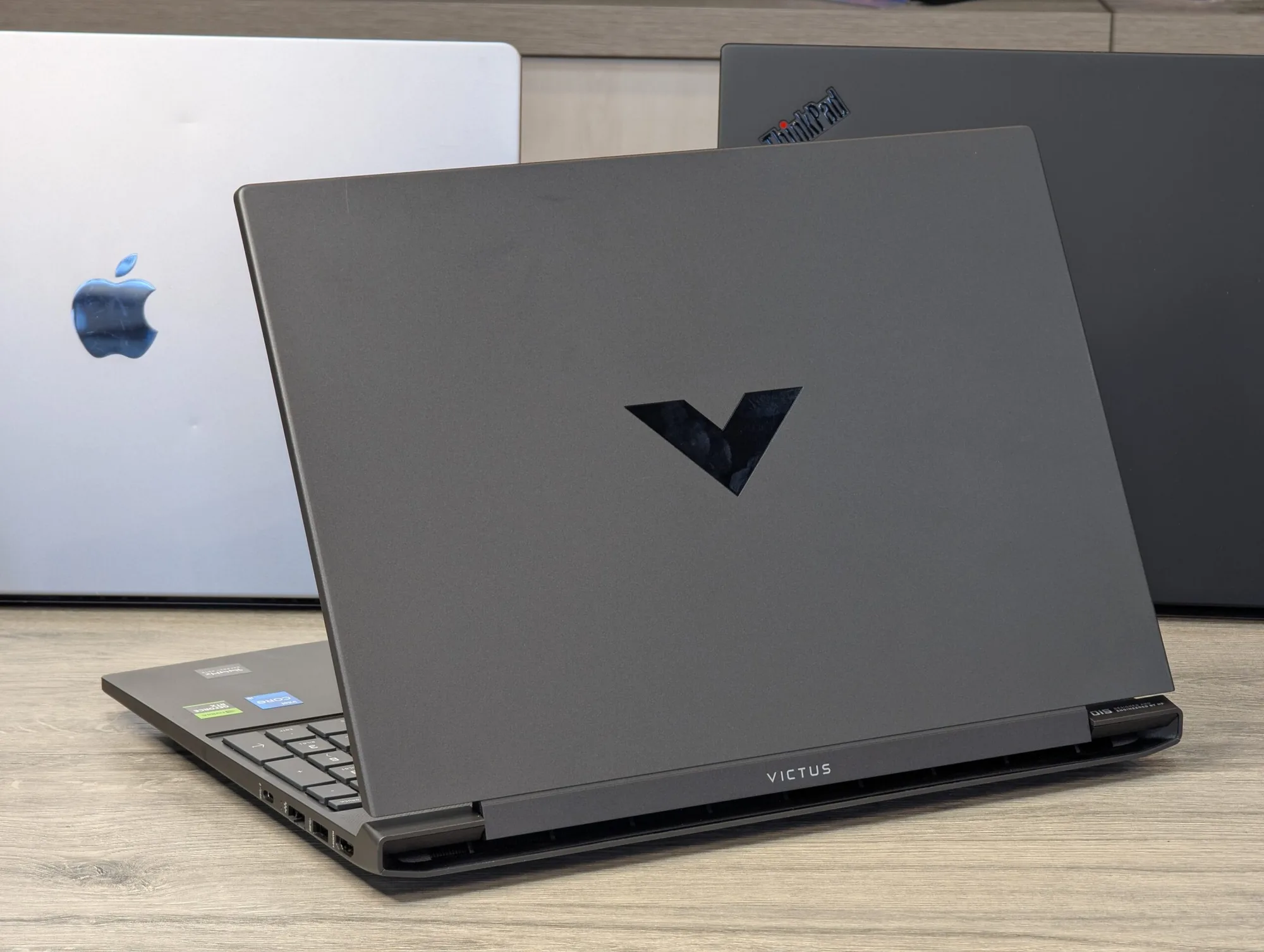 Nou! HP Victus 15 | i5-12500H | 16GB | 1TB | RTX 4050 | 15.6″ 144Hz — miniatură 7
