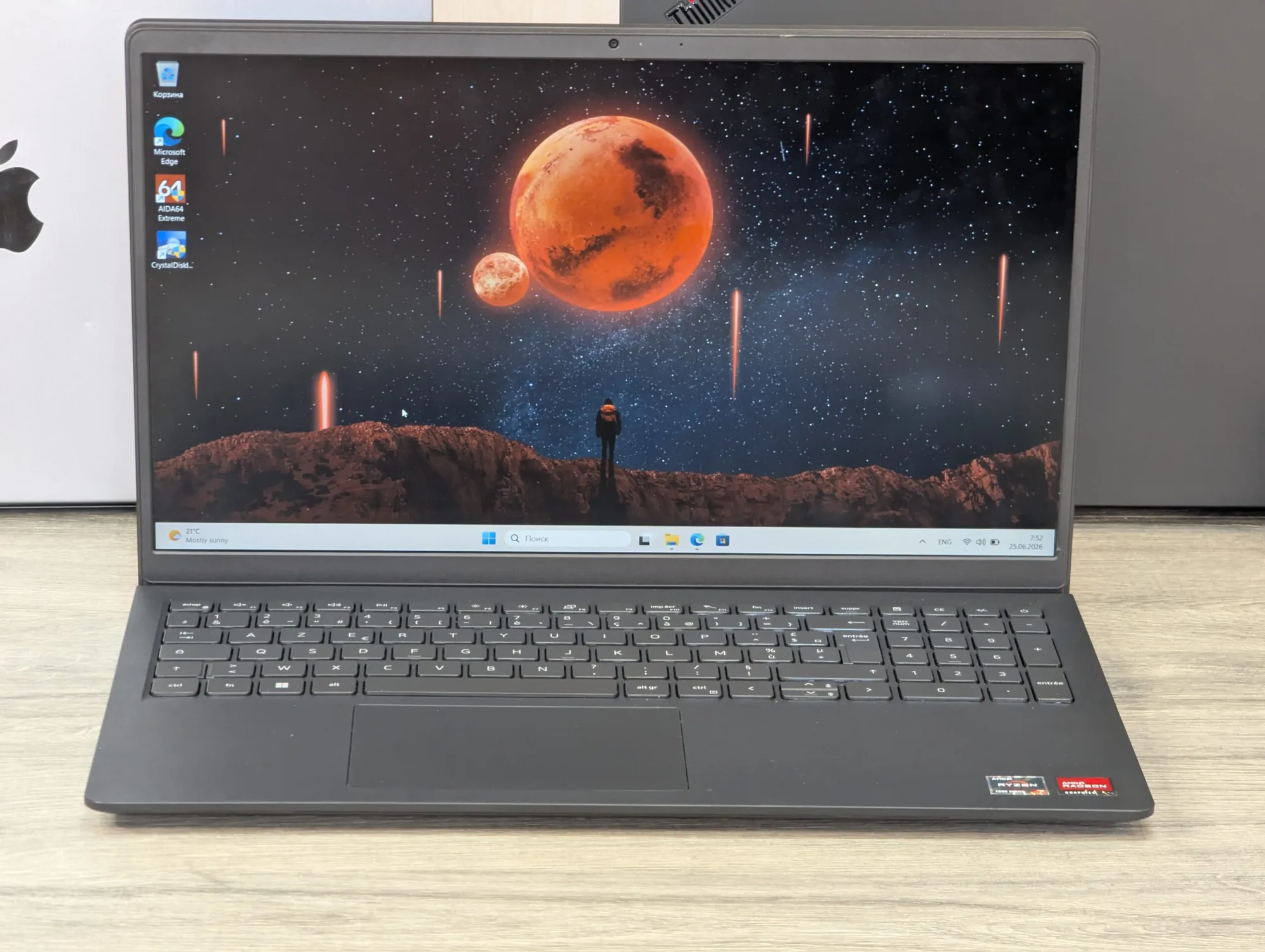 Dell 15 | AMD Ryzen 7 7730U | 16GB | 512GB SSD | AMD Radeon Graphics | 15.6″ Full HD 120Hz — miniatură 5