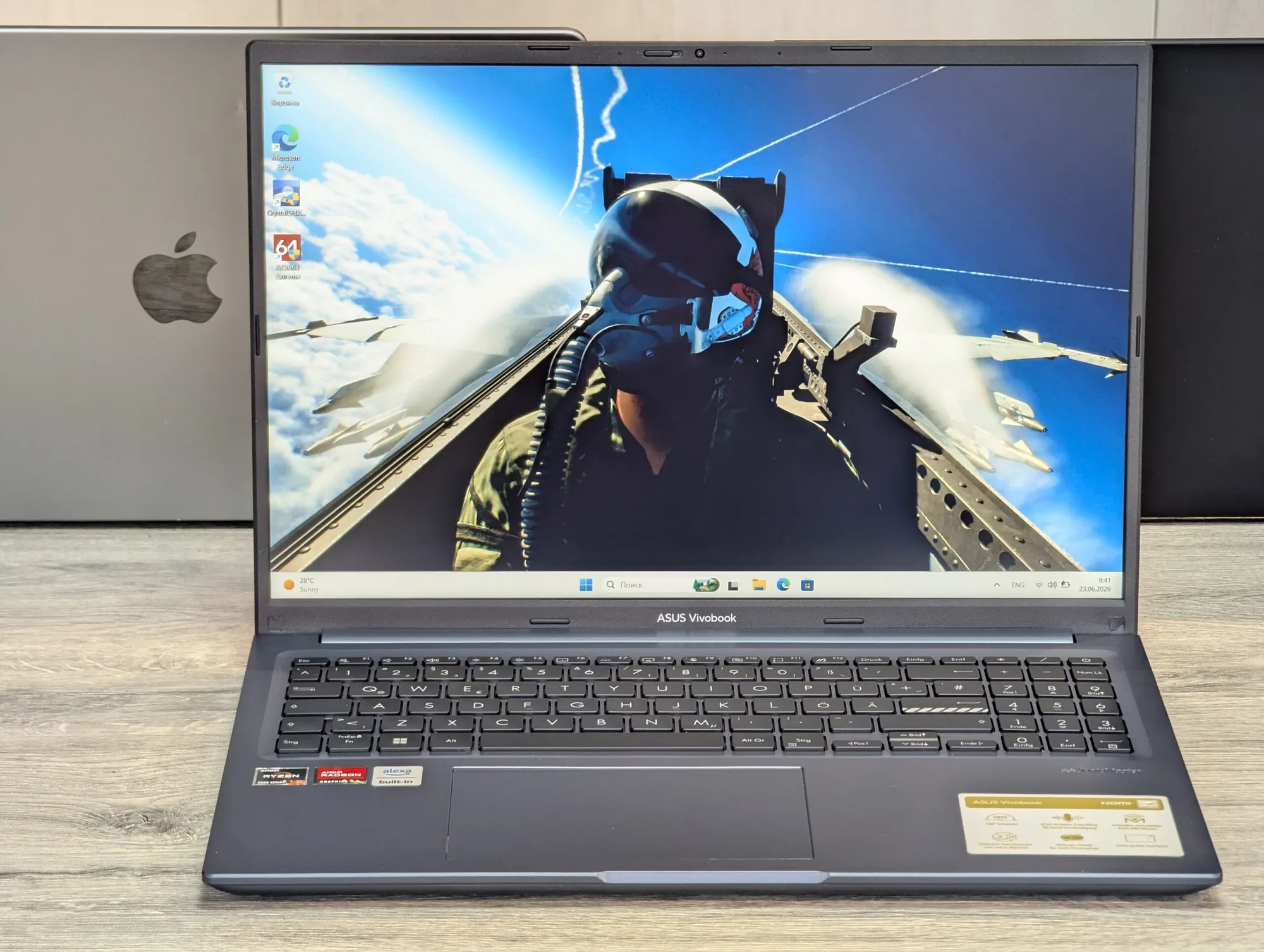 ASUS VivoBook 16 M16 | Ryzen 5 5600H | 16GB | 512GB | AMD Radeon Graphics | 16.0″ Full HD+ — miniatură 3