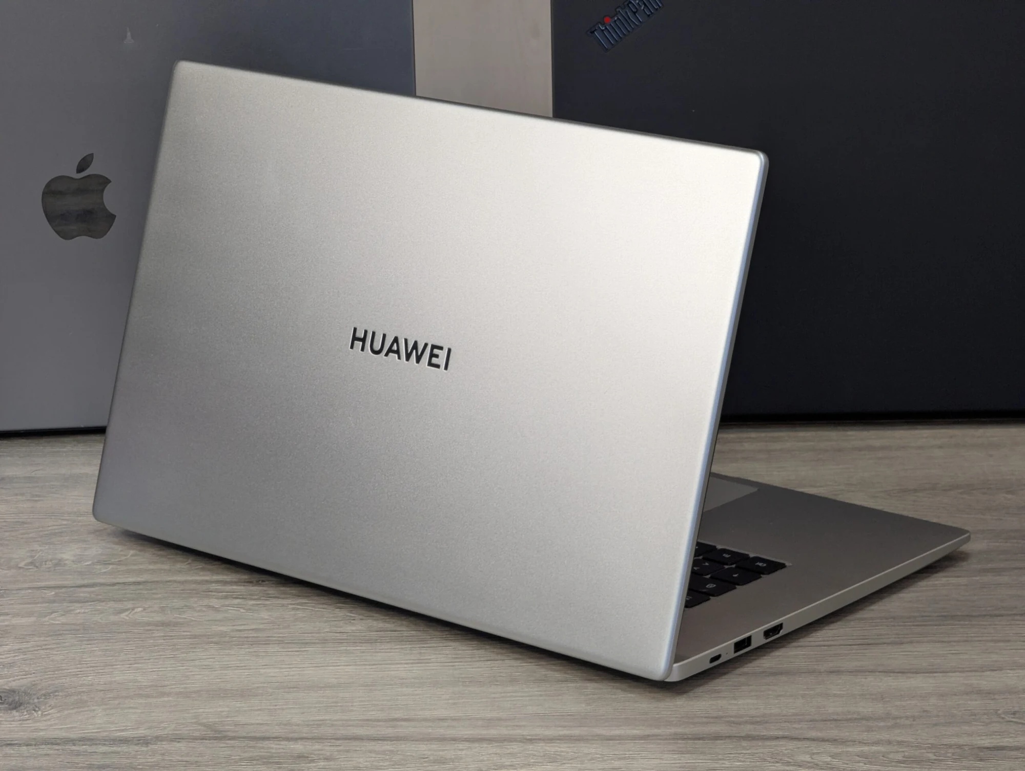 Huawei MateBook D 15 | Core i5-1135G7 | 8GB | 512GB SSD | Iris Xe Graphics | 15.6″ Full HD IPS — miniatură 9