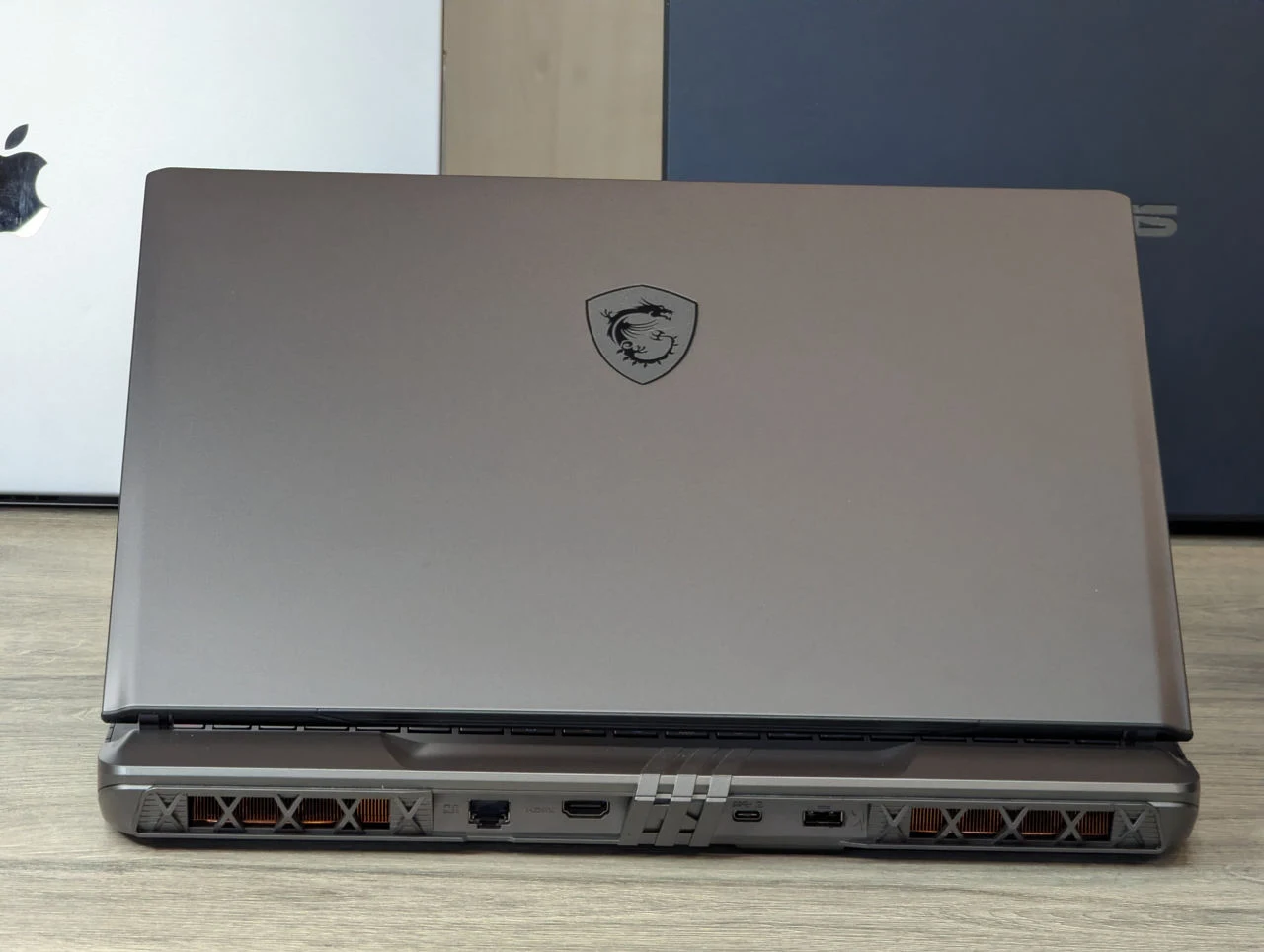 MSI Vector GP68HX | i9 13950HX | 32GB | 1TB | RTX 4090 | 16.0″ 144Hz — miniatură 13