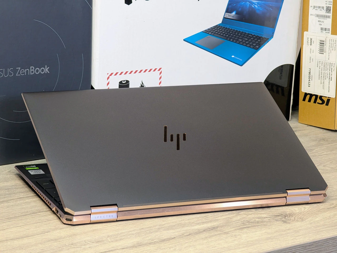 HP Spectre x360 Convertible | i7 10750H | 16GB | 256GB | GTX 1650 Ti | 15.6″ 4K Touch — miniatură 15
