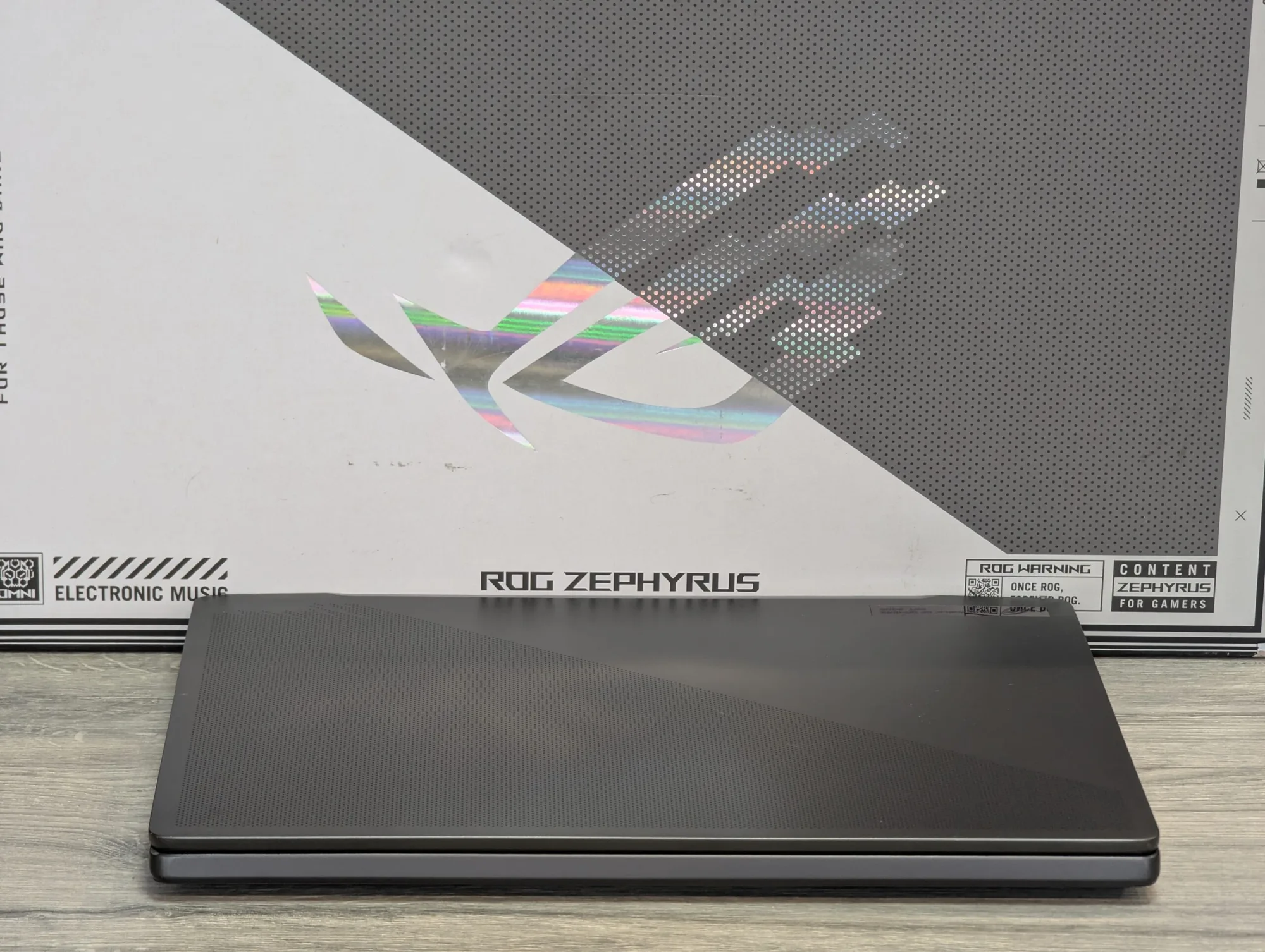 ASUS ROG Zephyrus G14 | Ryzen 9 6900HS | 16GB | 1TB SSD | Radeon RX 6800S 8GB | 14.0″ 2.5K 120Hz — миниатюра 13