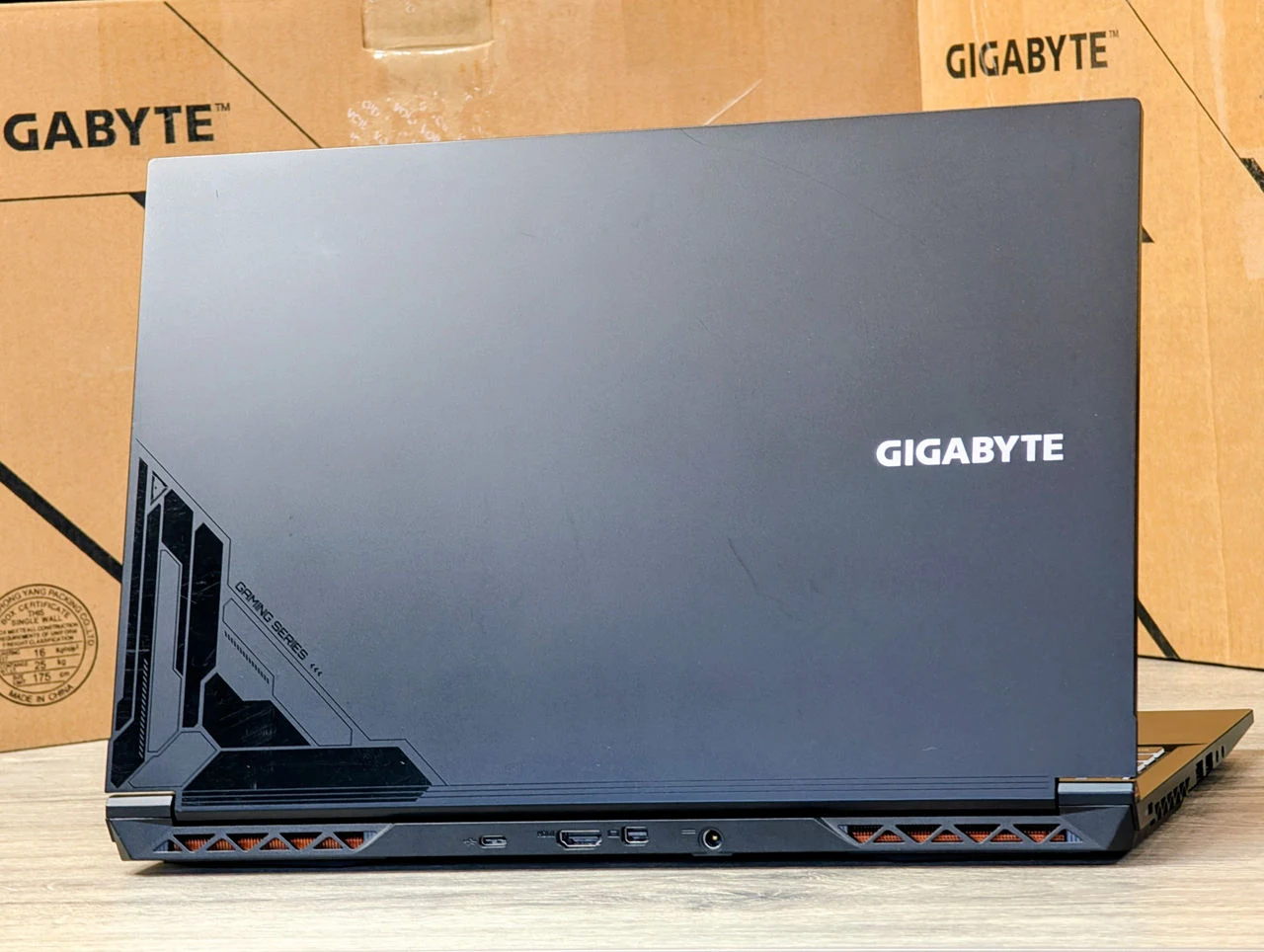 Gigabyte G5 | i7 13620H | 16GB | 512GB | RTX 4050 | 15.6″ 144Hz — miniatură 14