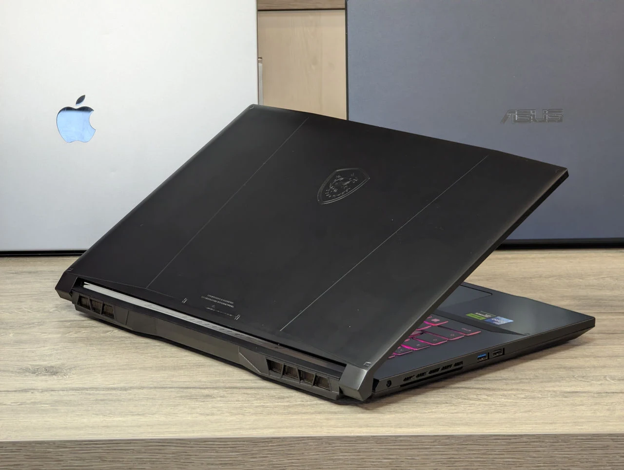 MSI Katana 17 B13VFK | i7-13620H | RTX 4060 | 16GB | 1TB | 17.3″ FHD 144Hz — miniatură 10