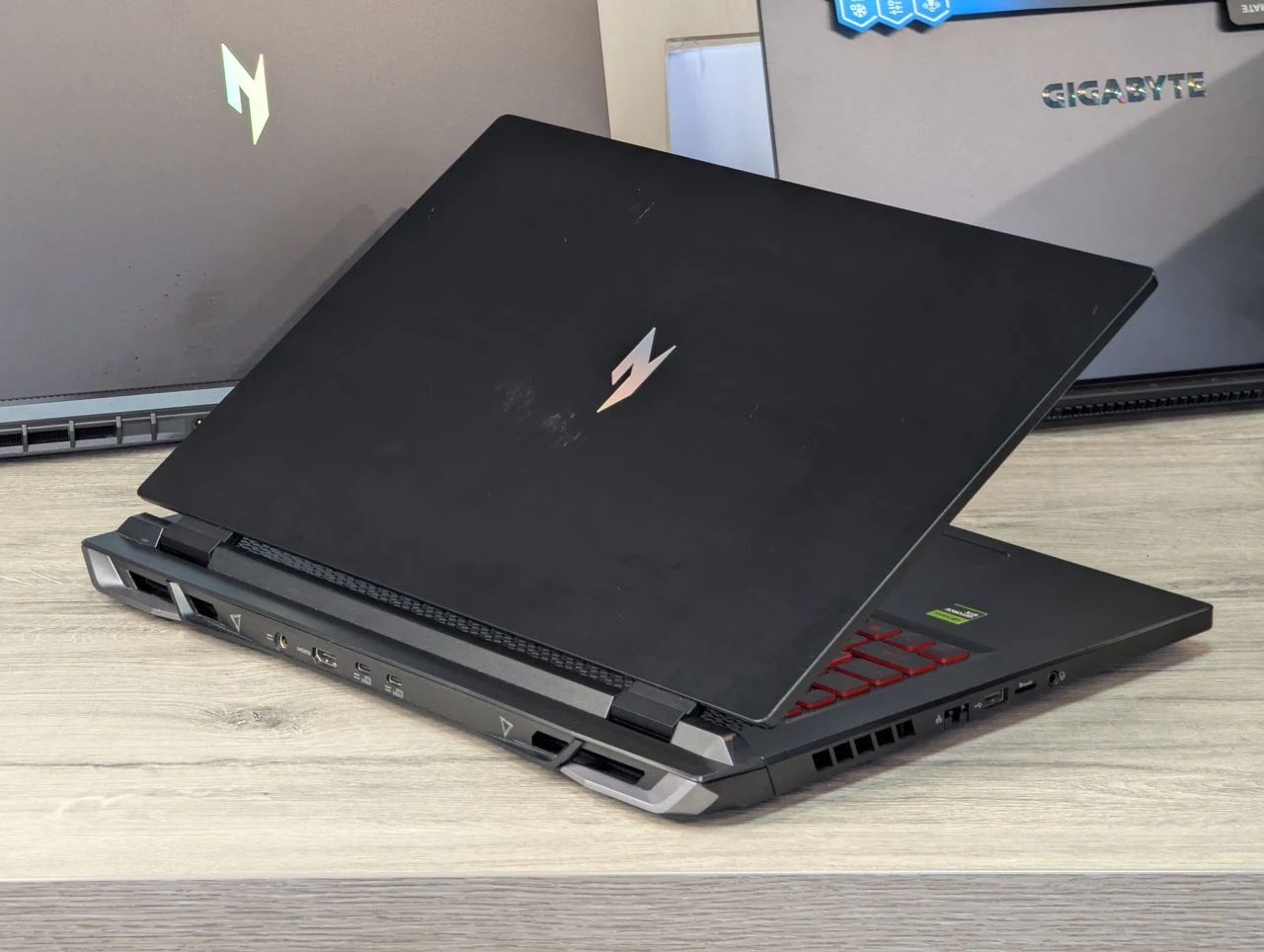 Acer Nitro 17 AN17-42 | Ryzen 7 8745HS | 32GB Ram | 1TB | RTX 4070 8GB | 17.3″ — miniatură 10