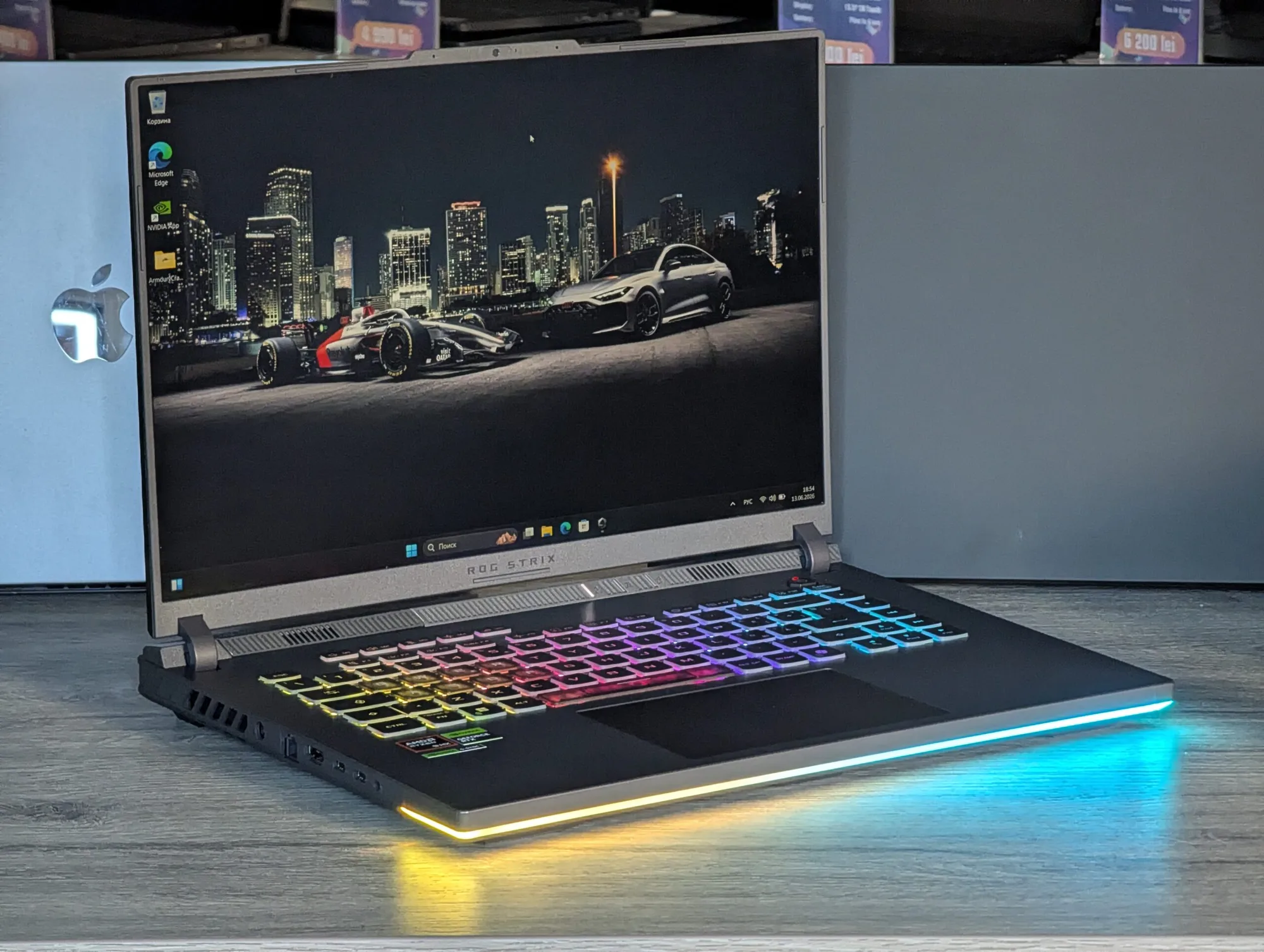 ASUS ROG Strix G16 | Ryzen 9 8940HX | 32GB | 2TB | RTX 5070 | 16.0″ 240Hz — miniatură 10