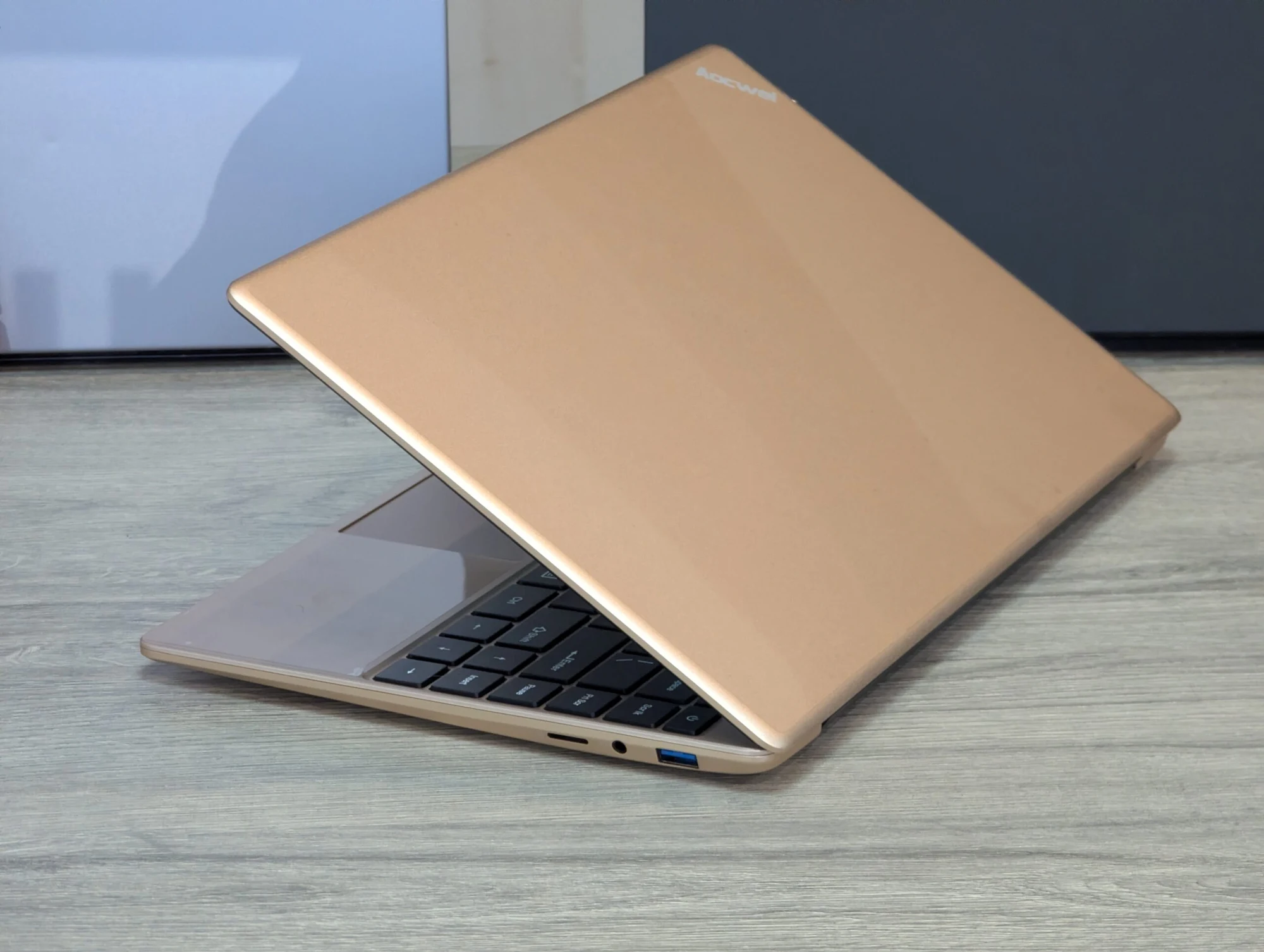 Nou! Aocwei 14.1″ | Intel Celeron N4020C | 6GB RAM | 128GB SSD | Intel UHD 600 | Windows 11 — miniatură 9