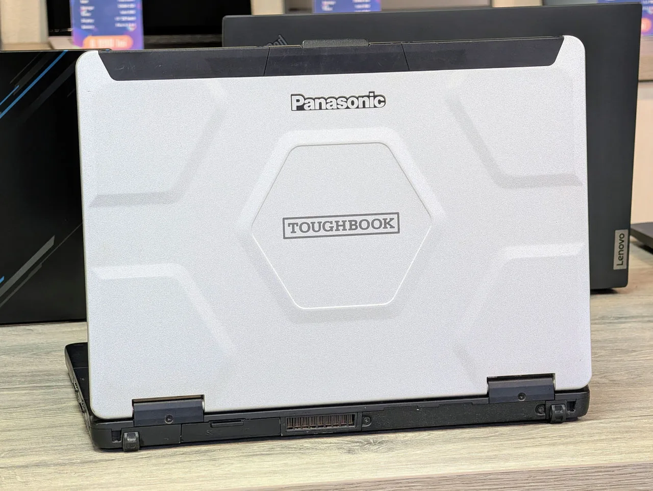 Panasonic Toughbook CF-54 | i5 7300U | 16GB | 512GB | 14″ Full HD — miniatură 12