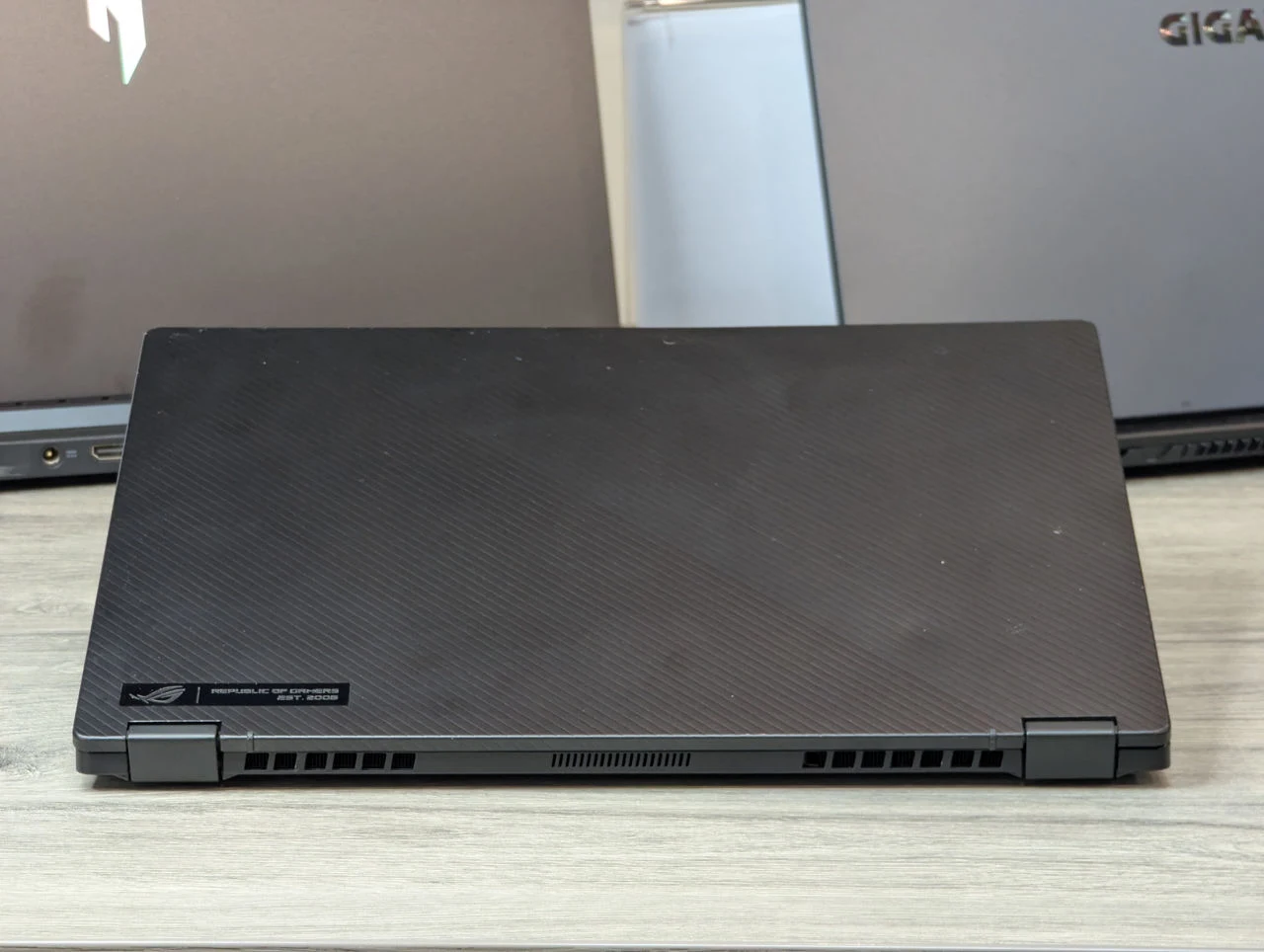 ASUS ROG Flow X13 | AMD Ryzen 9 6900HS | 16GB | 512GB | RTX 3050 Ti | 13.4″ — miniatură 11