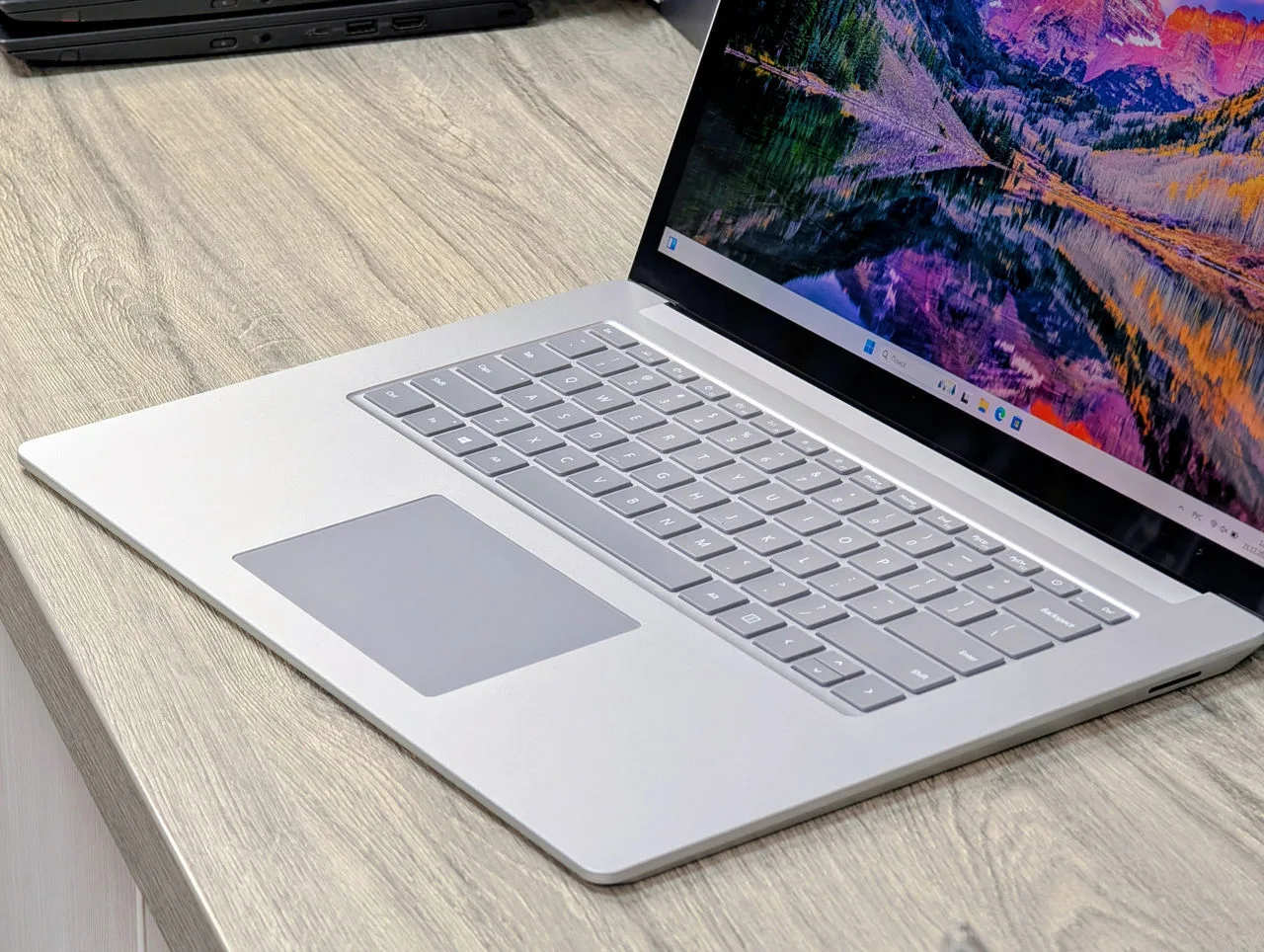 Microsoft Surface Laptop 3 | i7-1065G7 | 16GB Ram | 256GB | 15″ Touch — miniatură 9