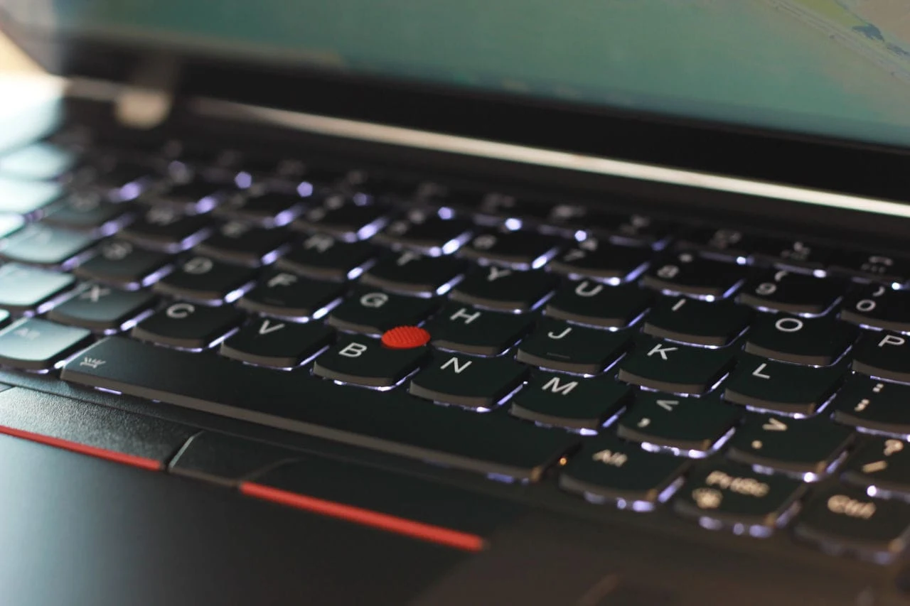 Lenovo ThinkPad T14s | i5 10210U | 16GB | 256GB | 14″ Touch — miniatură 7