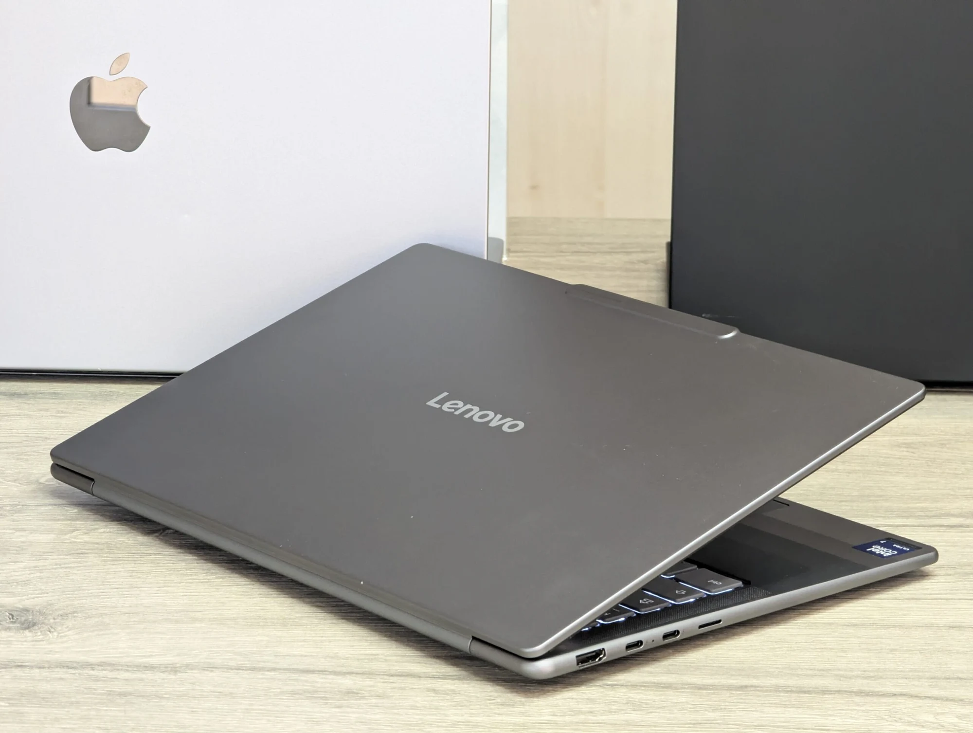 Nou! Lenovo Yoga Slim 7i Aura Edition | Ultra 7 258V | 32GB | 1TB | Intel Arc | 14 inch — miniatură 12