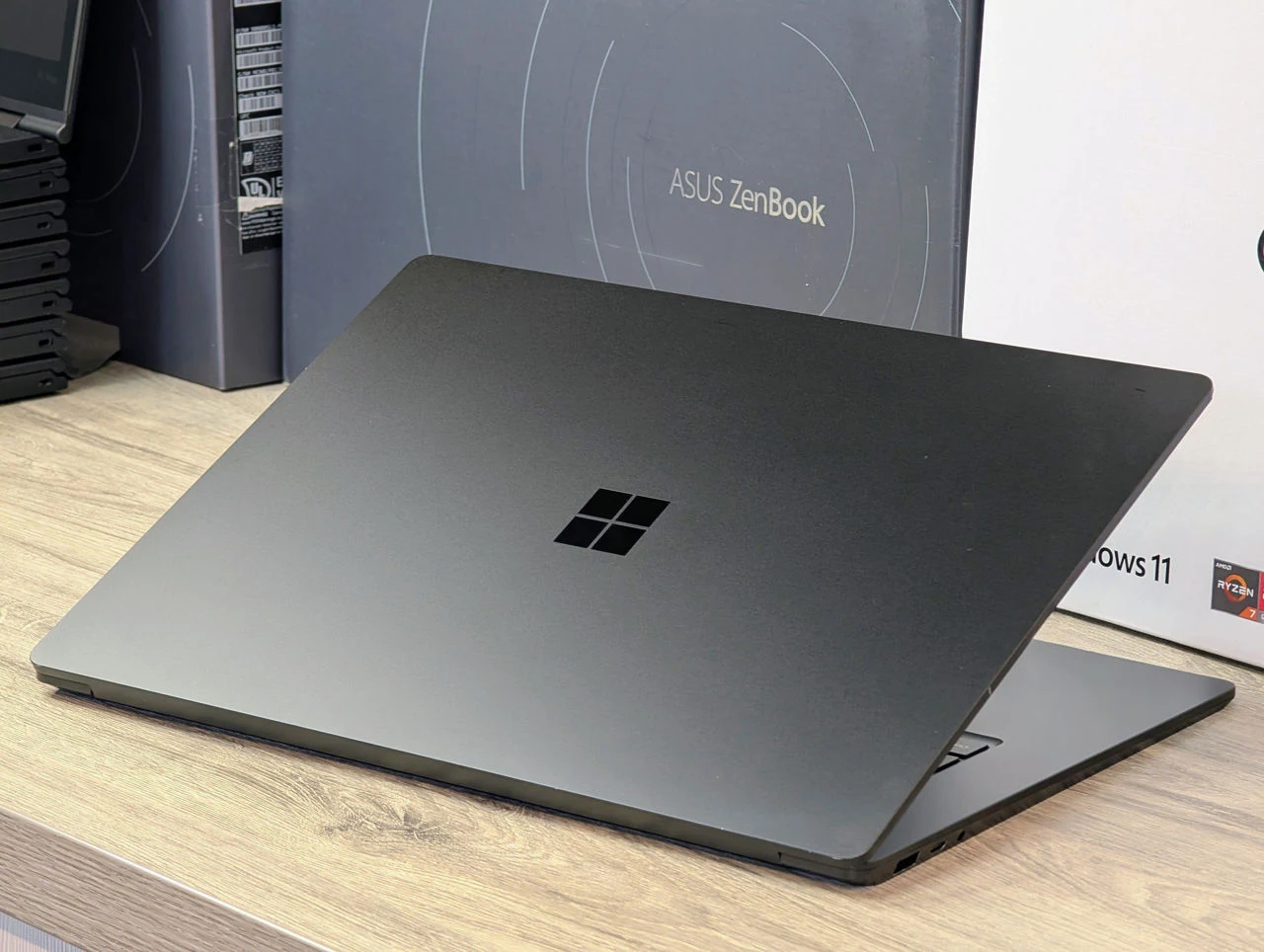 Microsoft Surface Laptop 5 | i7-1265U | 16GB Ram | 512GB | 15″ Touch — miniatură 11