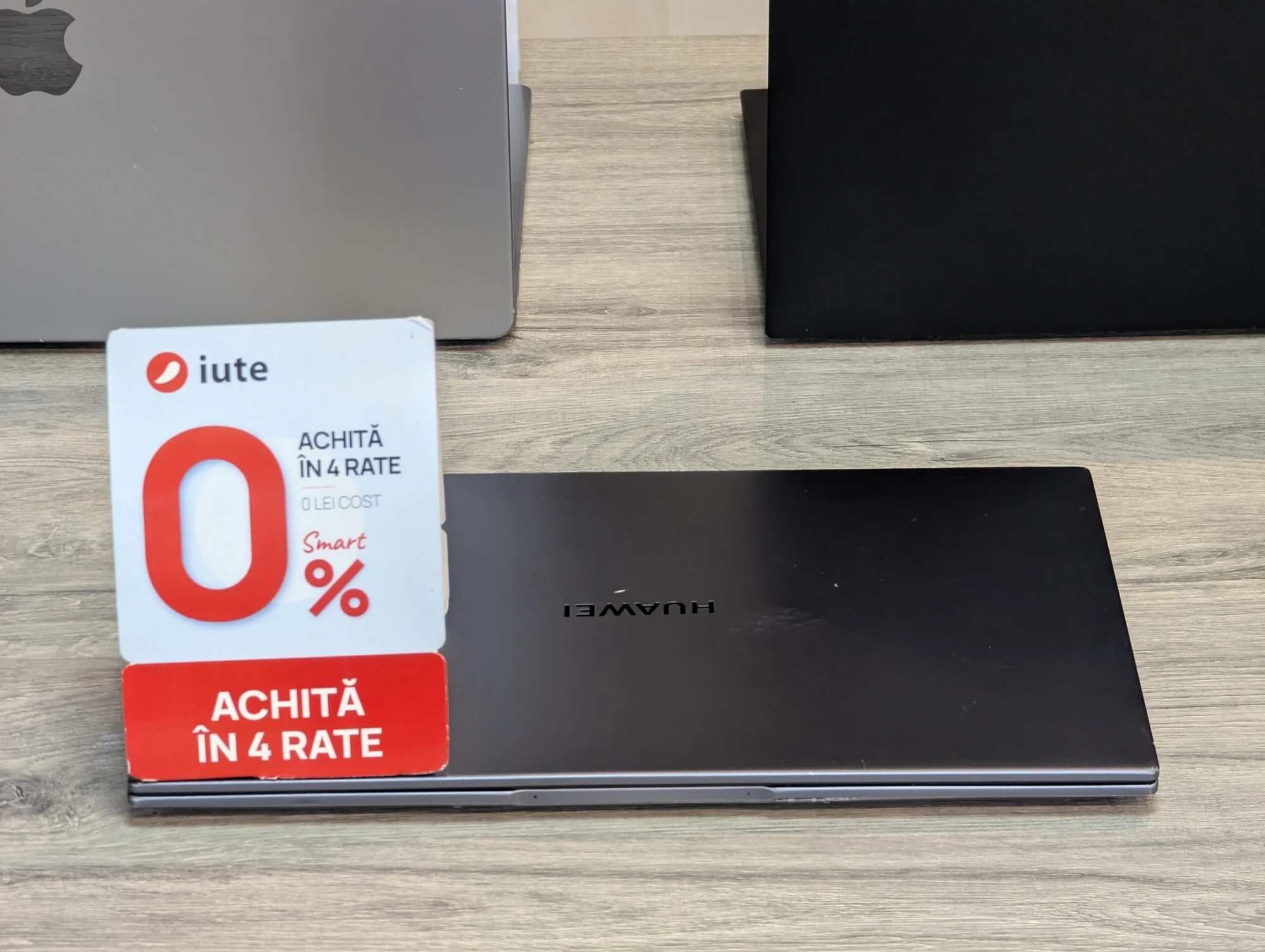 Huawei MateBook D 14 (NBLK-WAX9X) | Ryzen 7 3700U | 8GB | 256GB SSD | RX Vega 10 | 14.0″ Full HD IPS — vedere 2
