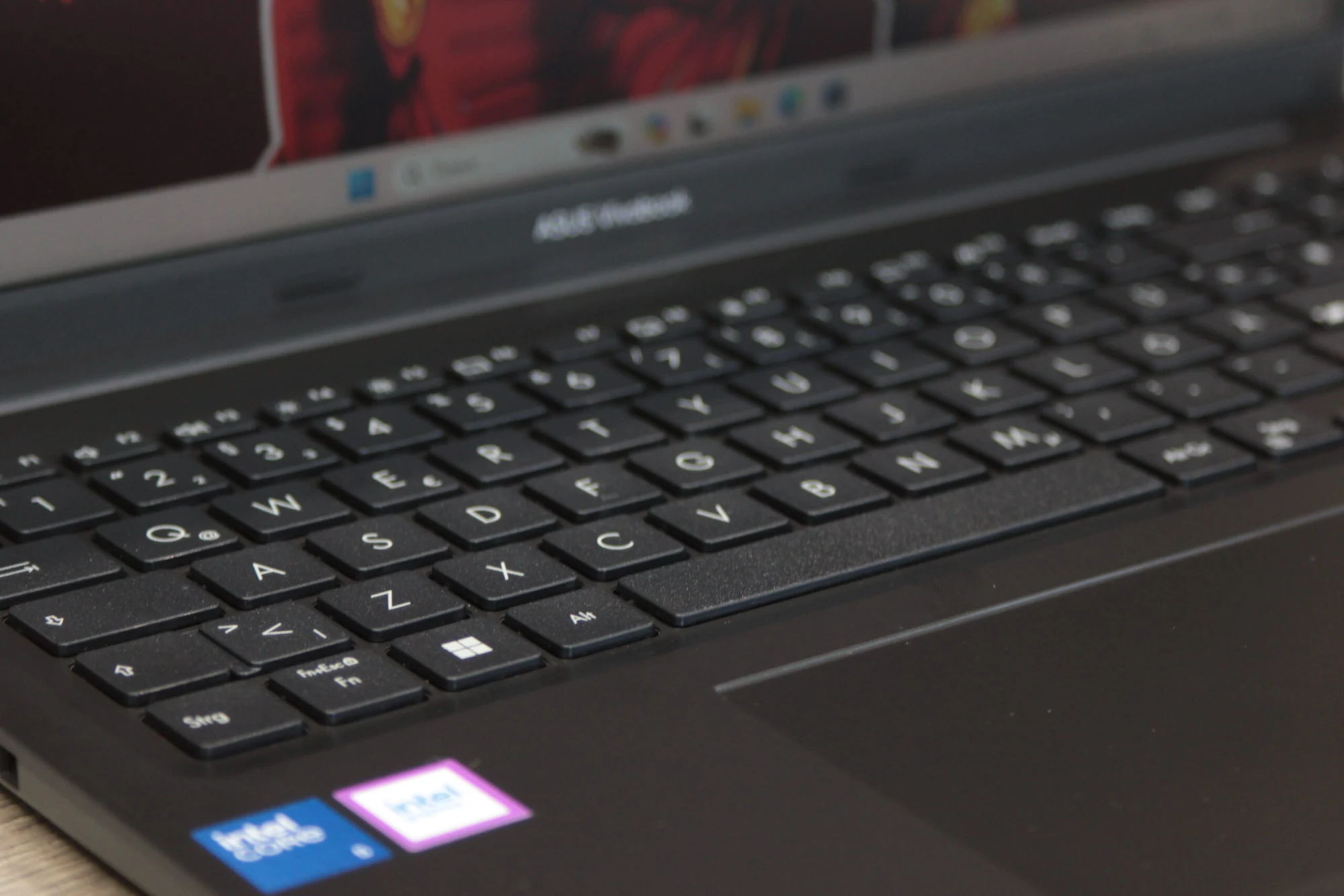 Nou! Asus Vivobook 16 | Core 5 120U | 16GB | 512GB | Intel Graphics | 16.0″ — miniatură 9