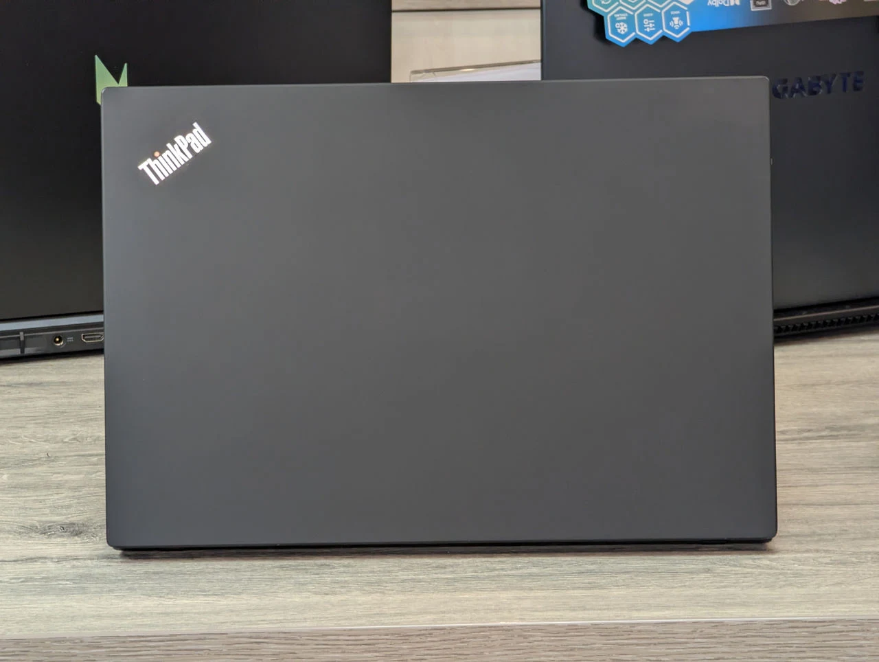 Lenovo ThinkPad T14 Gen 2 | Touchscreen | Intel Core i7-1185G7 | 16GB RAM | 256GB | 4G Module | 14.0″ FHD IPS — miniatură 6